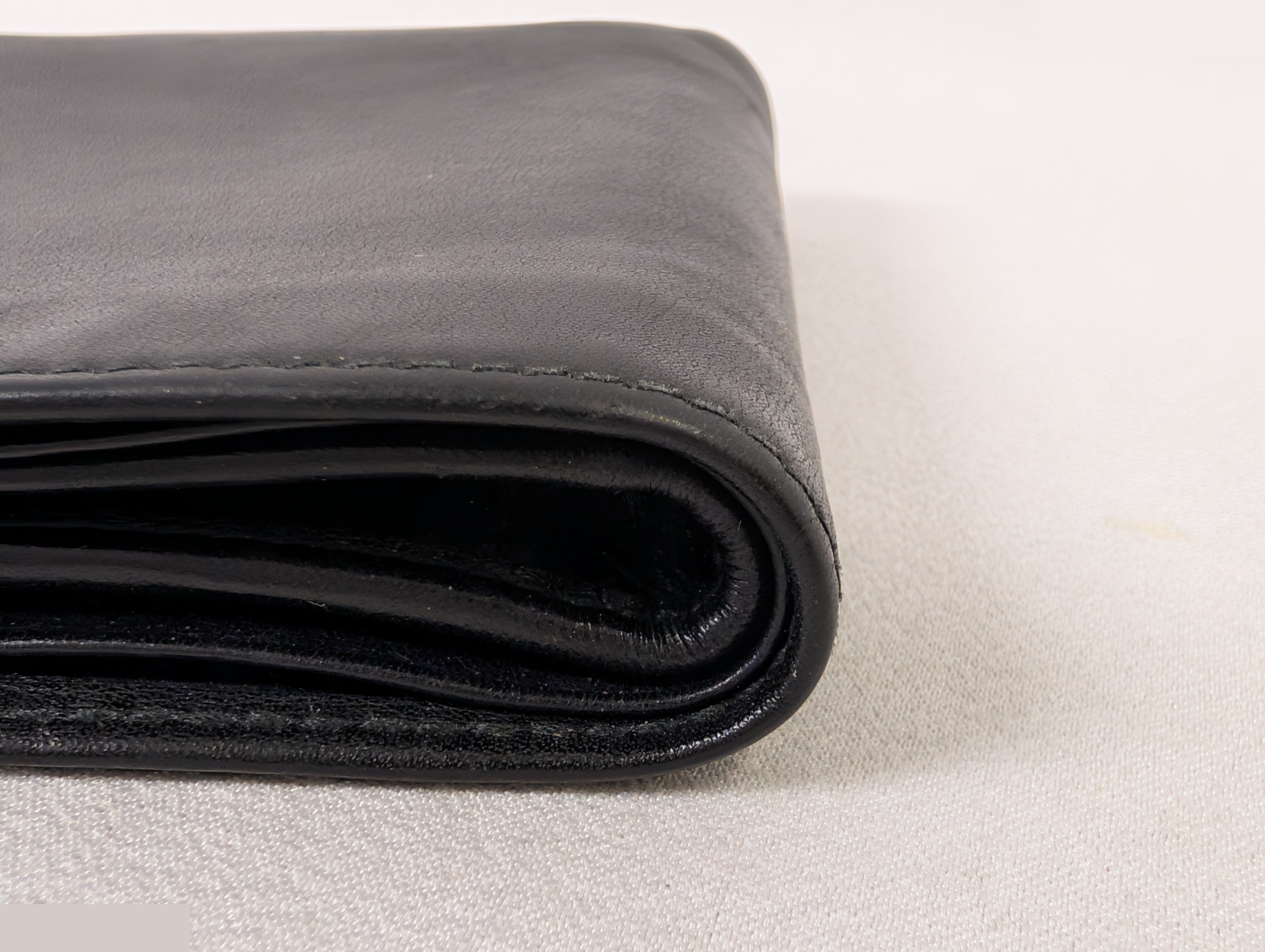 Bi-fold wallet, leather — view 4