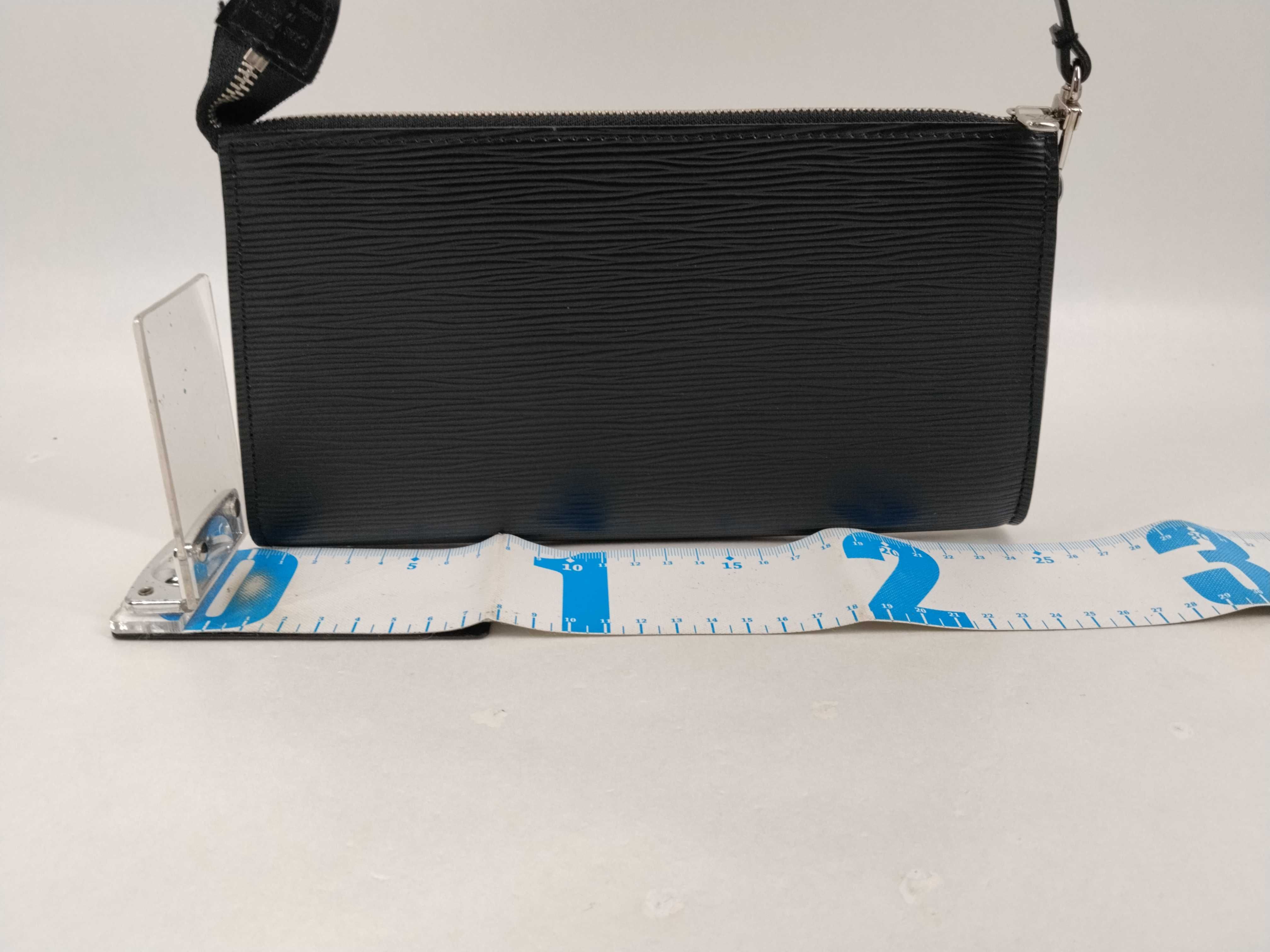 Epi Pochette Accessoires M52942 Silver Hardware Noir Pouch — view 2