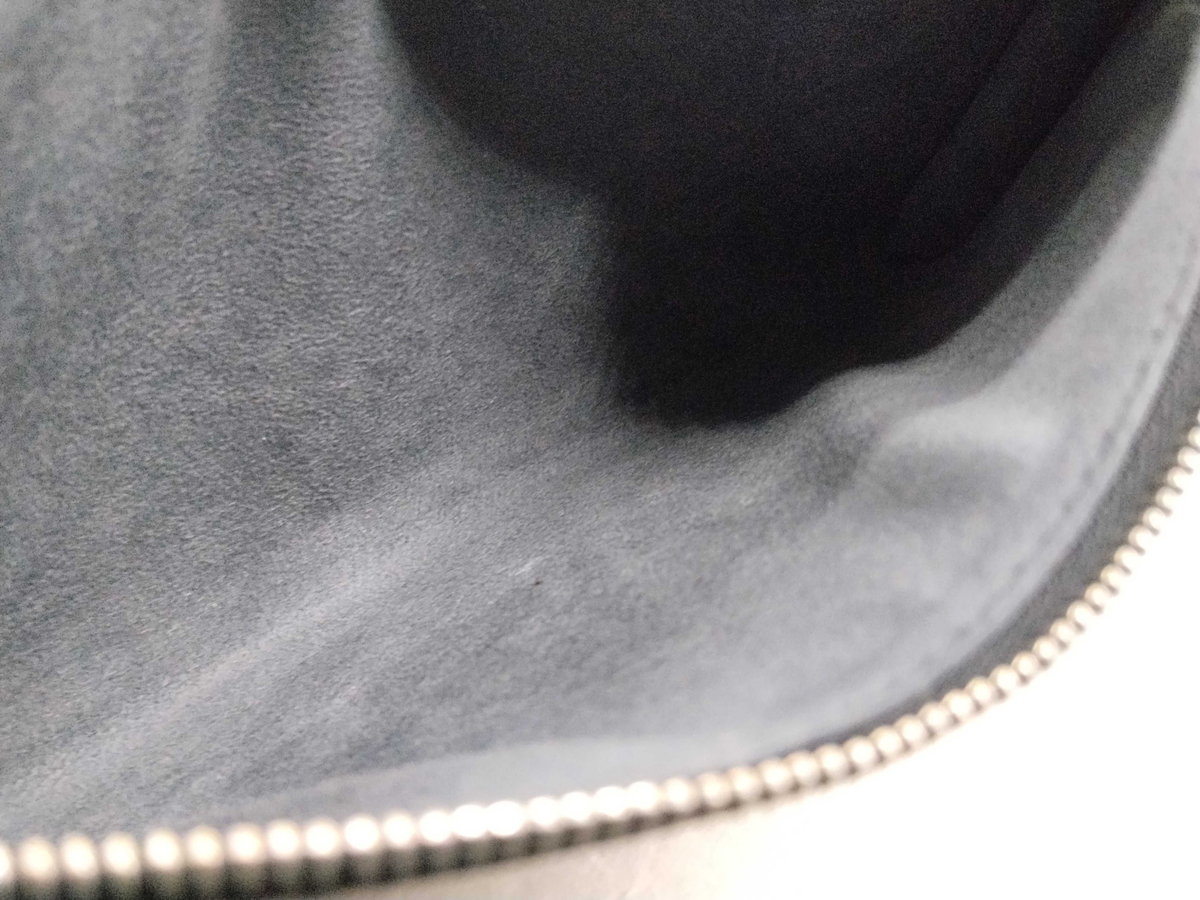 Epi Pochette Accessoires M52942 Silver Hardware Noir Pouch — view 11