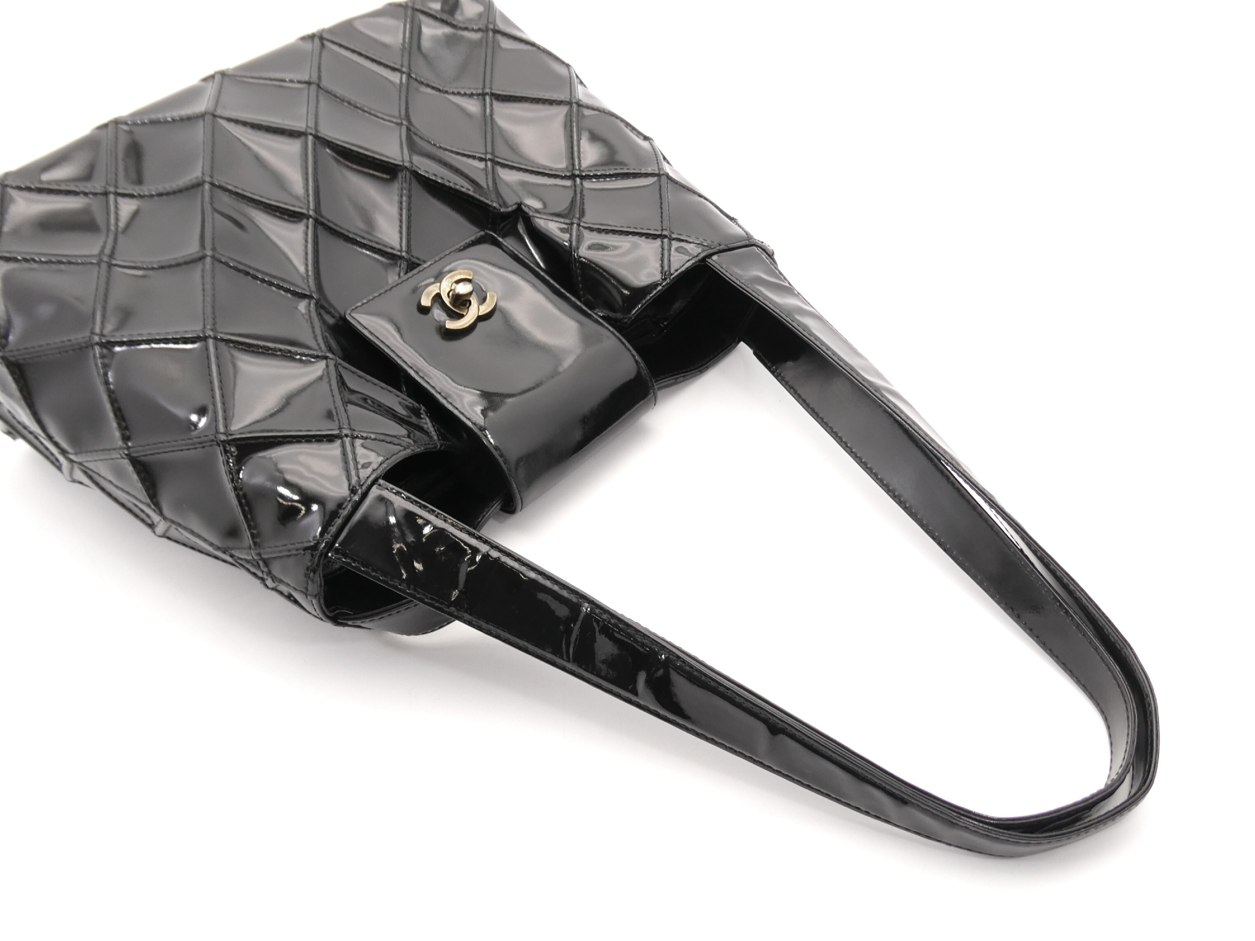 Bicolore Coco Mark Enamel Shoulder Bag — view 6