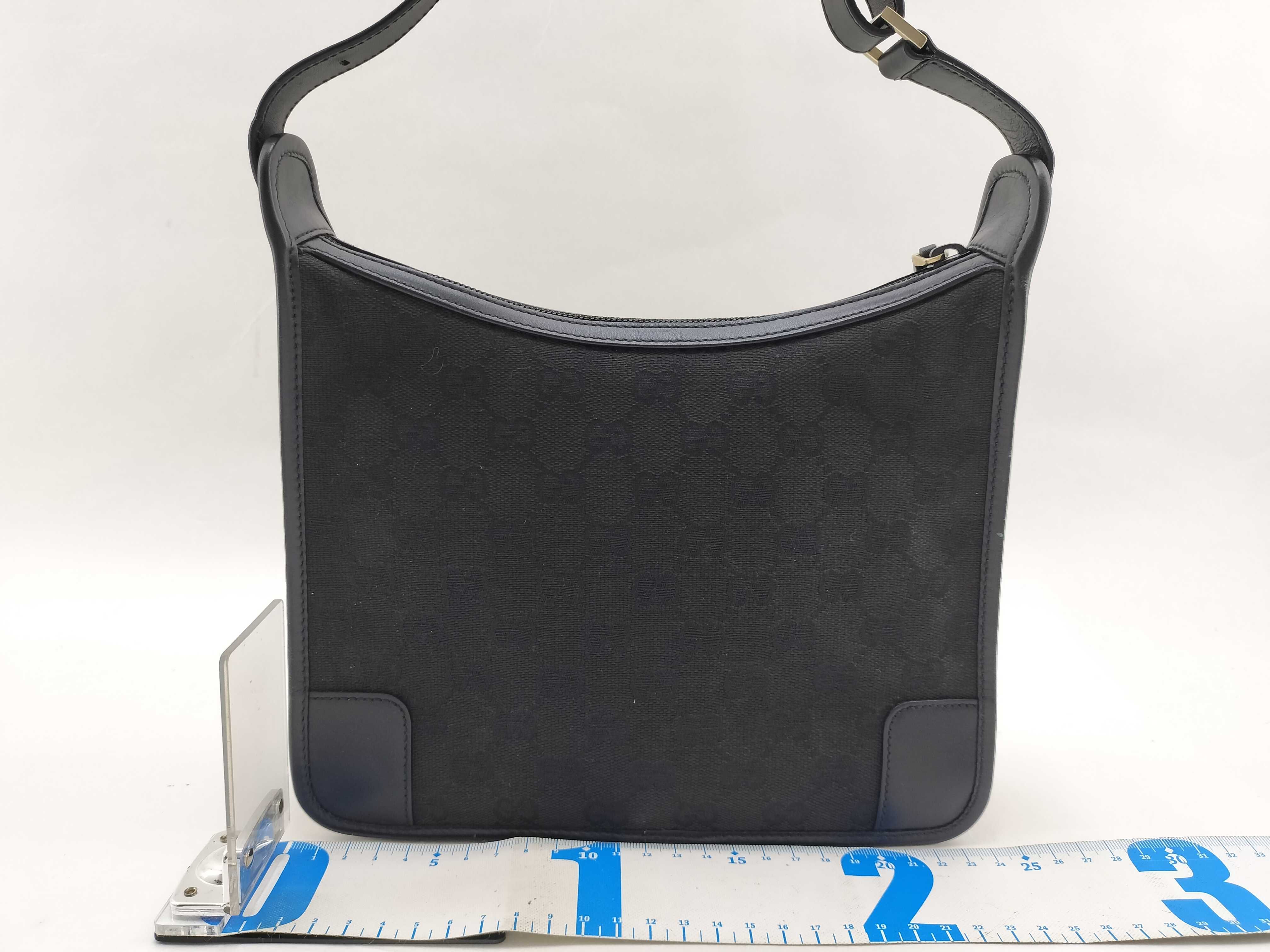GG Canvas Gucci GG One-Shoulder Bag Handbag Shoulder Bag — view 2