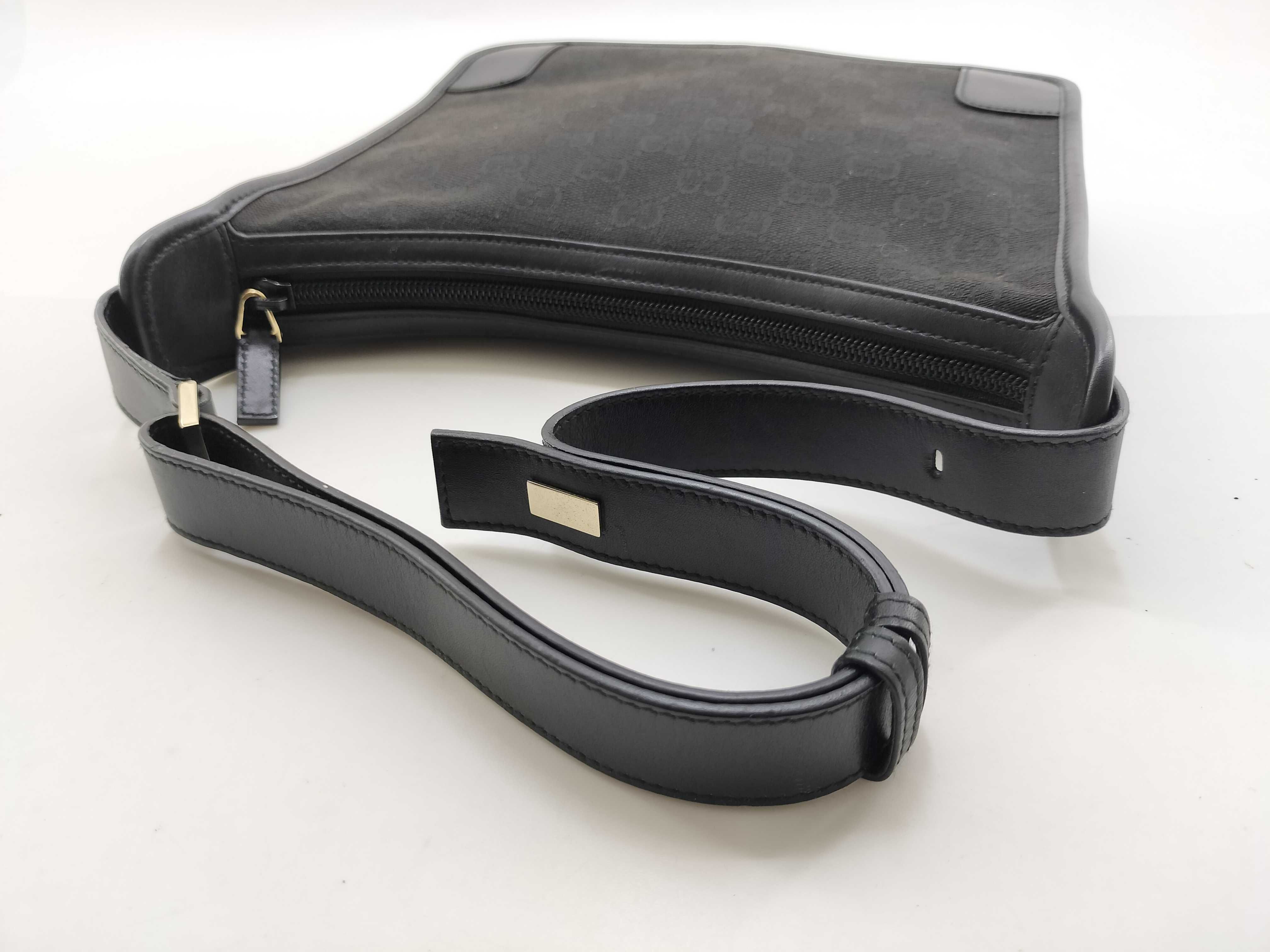 GG Canvas Gucci GG One-Shoulder Bag Handbag Shoulder Bag — view 7