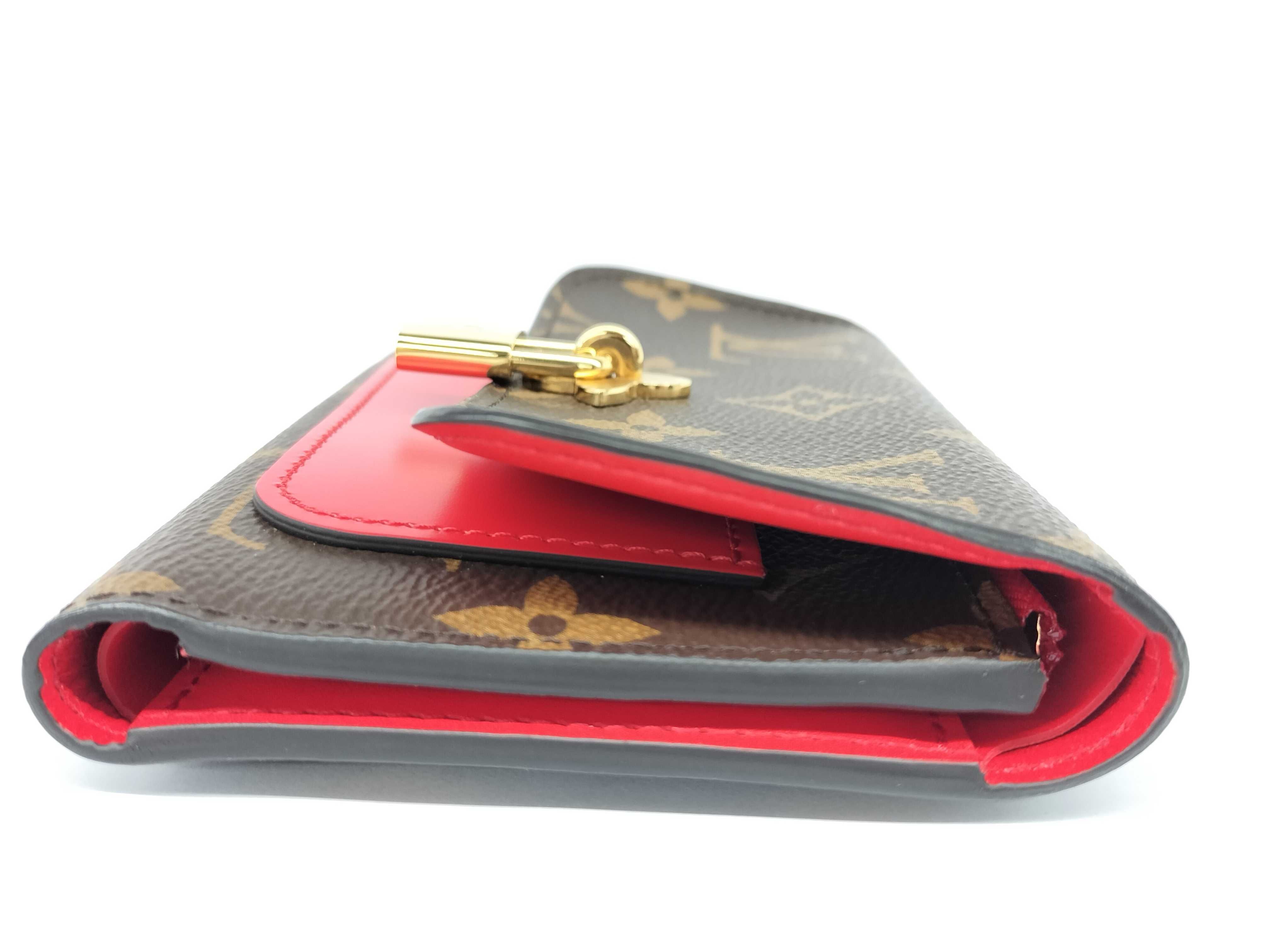 M62567 Wallet — view 6