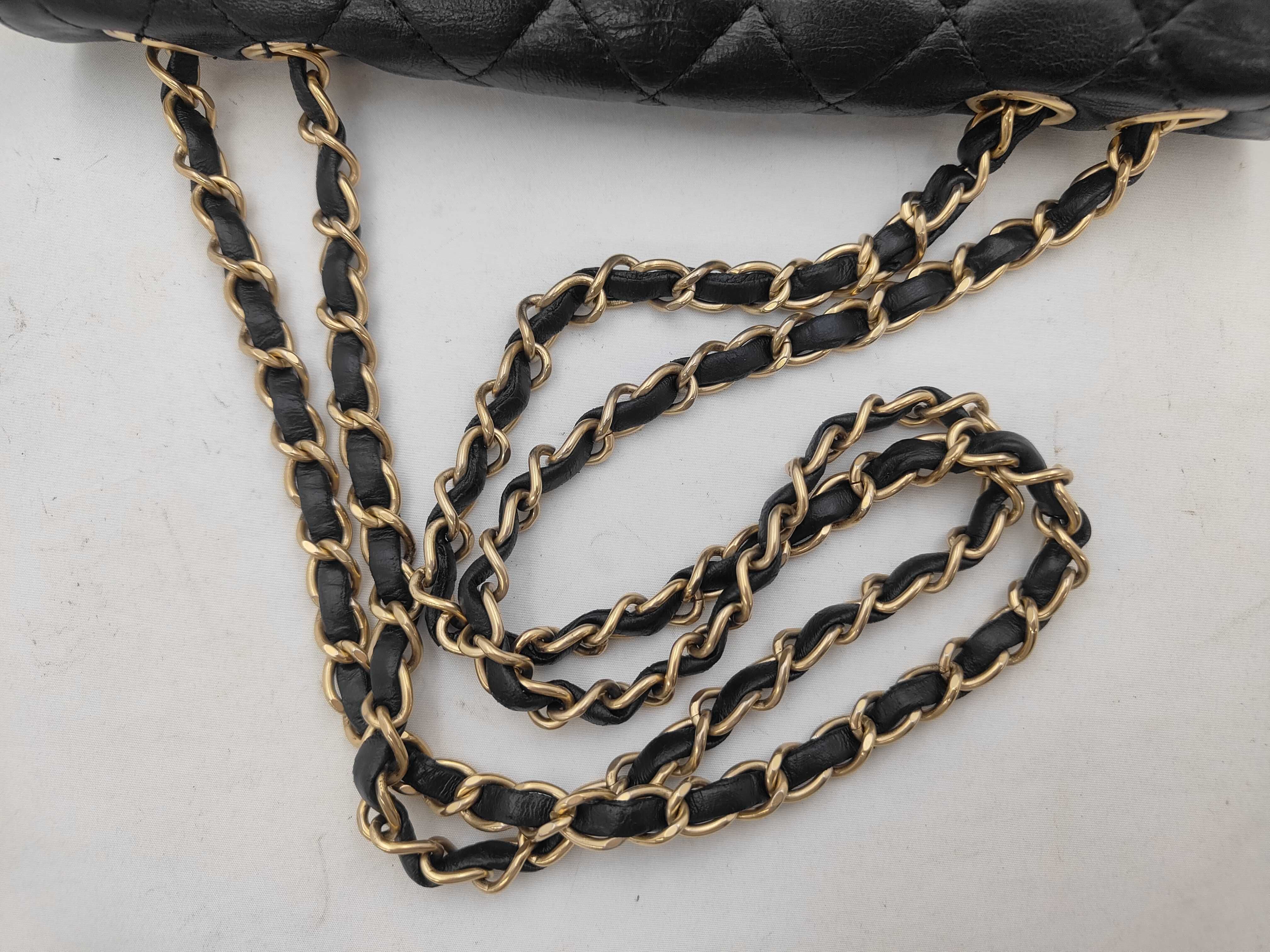 Chain Shoulder Bag, Lambskin, Black and Gold, Matelassé, Series 21 (Shoulder Bag) — view 3