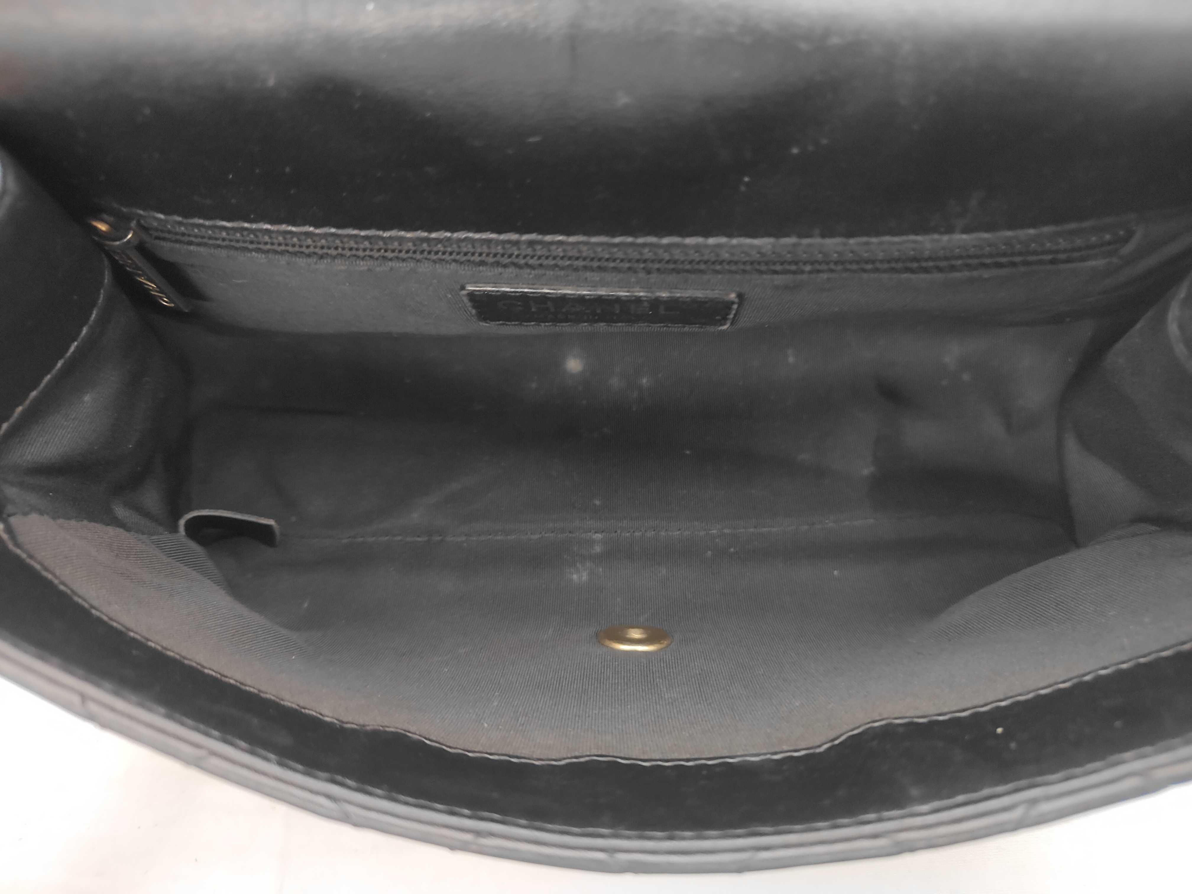 Chain Shoulder Bag, Lambskin, Black and Gold, Matelassé, Series 21 (Shoulder Bag) — view 8