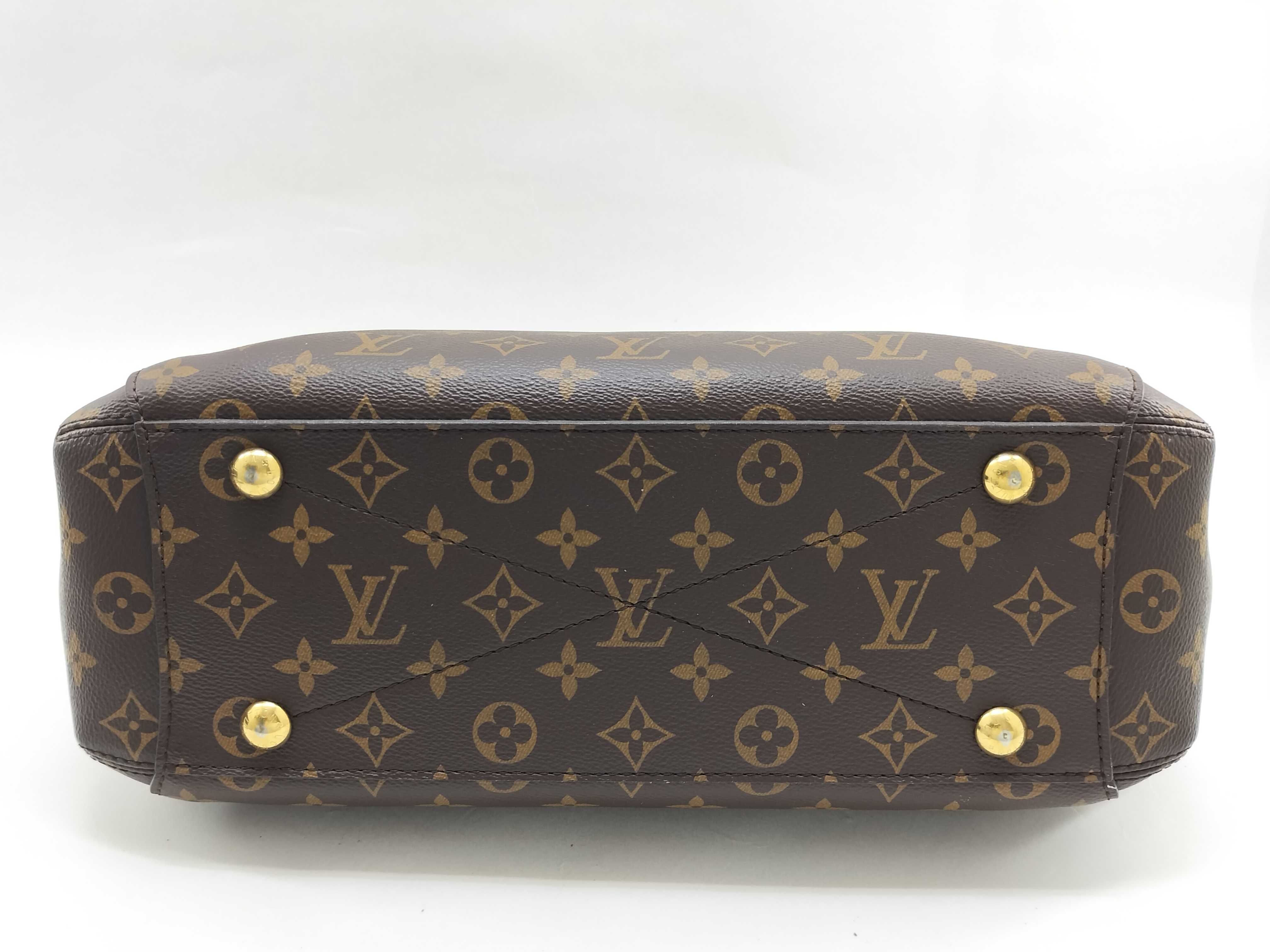 Monogram LV Montaigne MM Monogram M41056 UB3118 Brown Handbag — view 4
