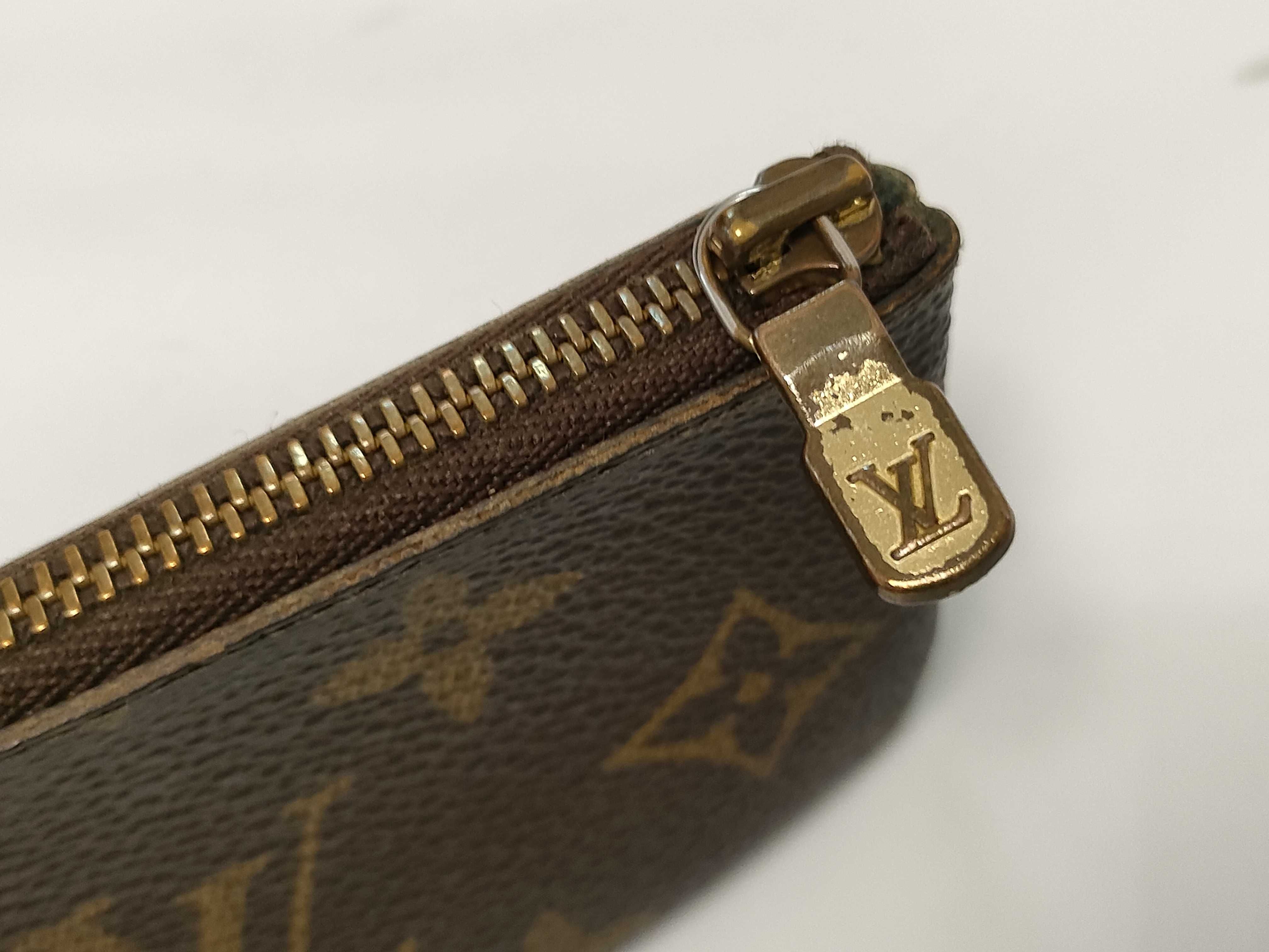 Monogram Vuitton Pochette Cleat Coin Case — view 4