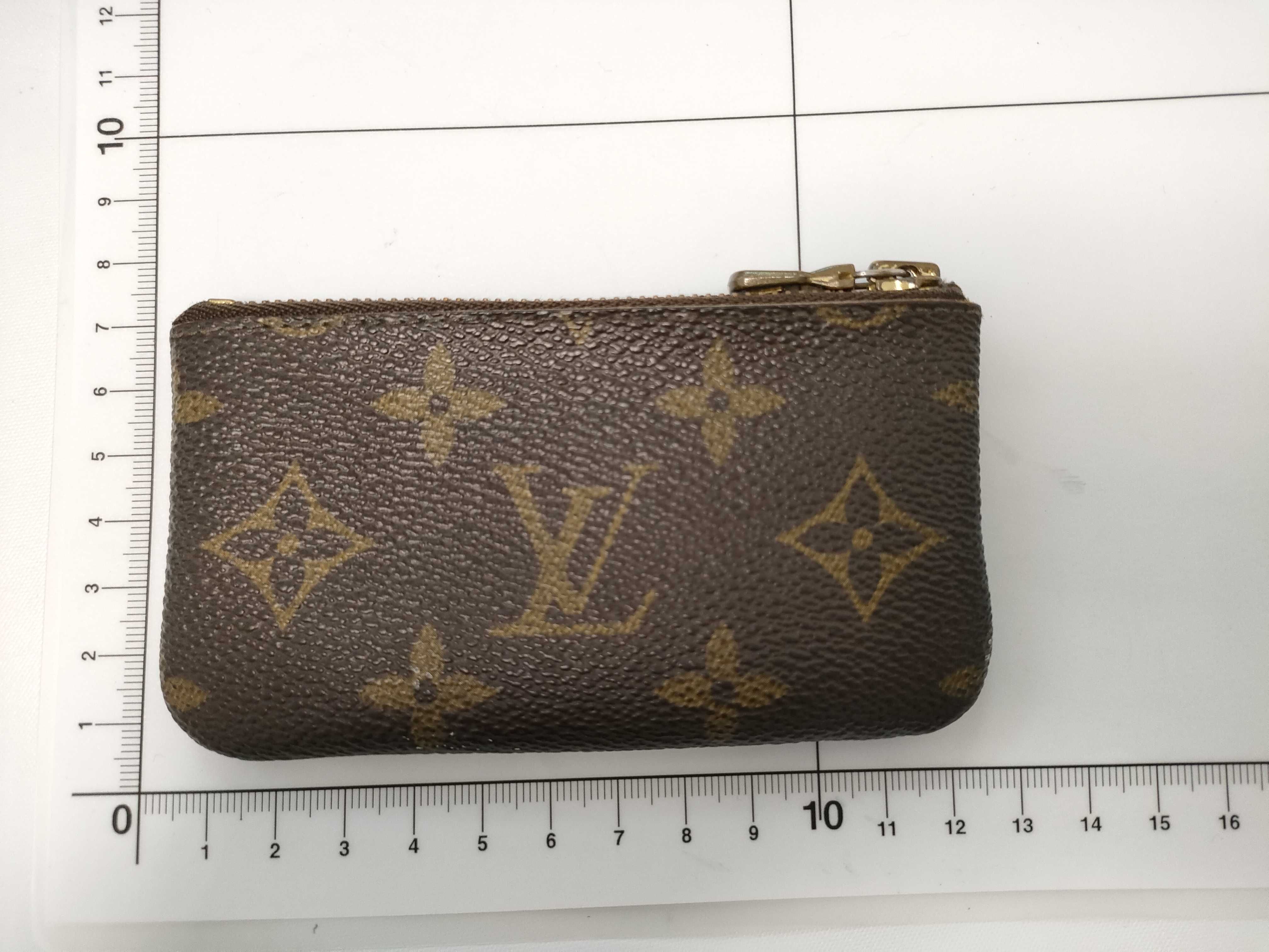Monogram Vuitton Pochette Cleat Coin Case — view 6