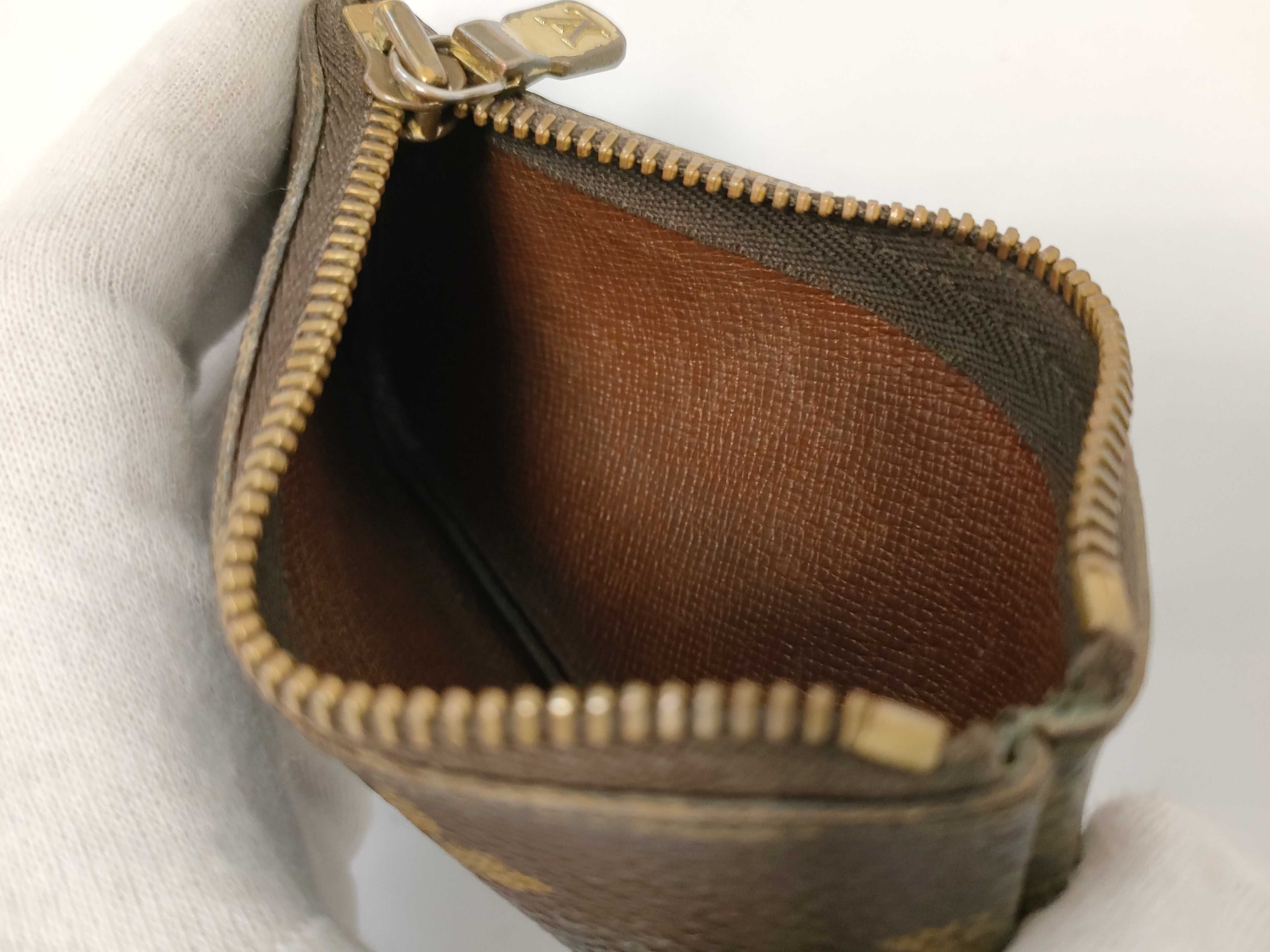 Monogram Vuitton Pochette Cleat Coin Case — view 9