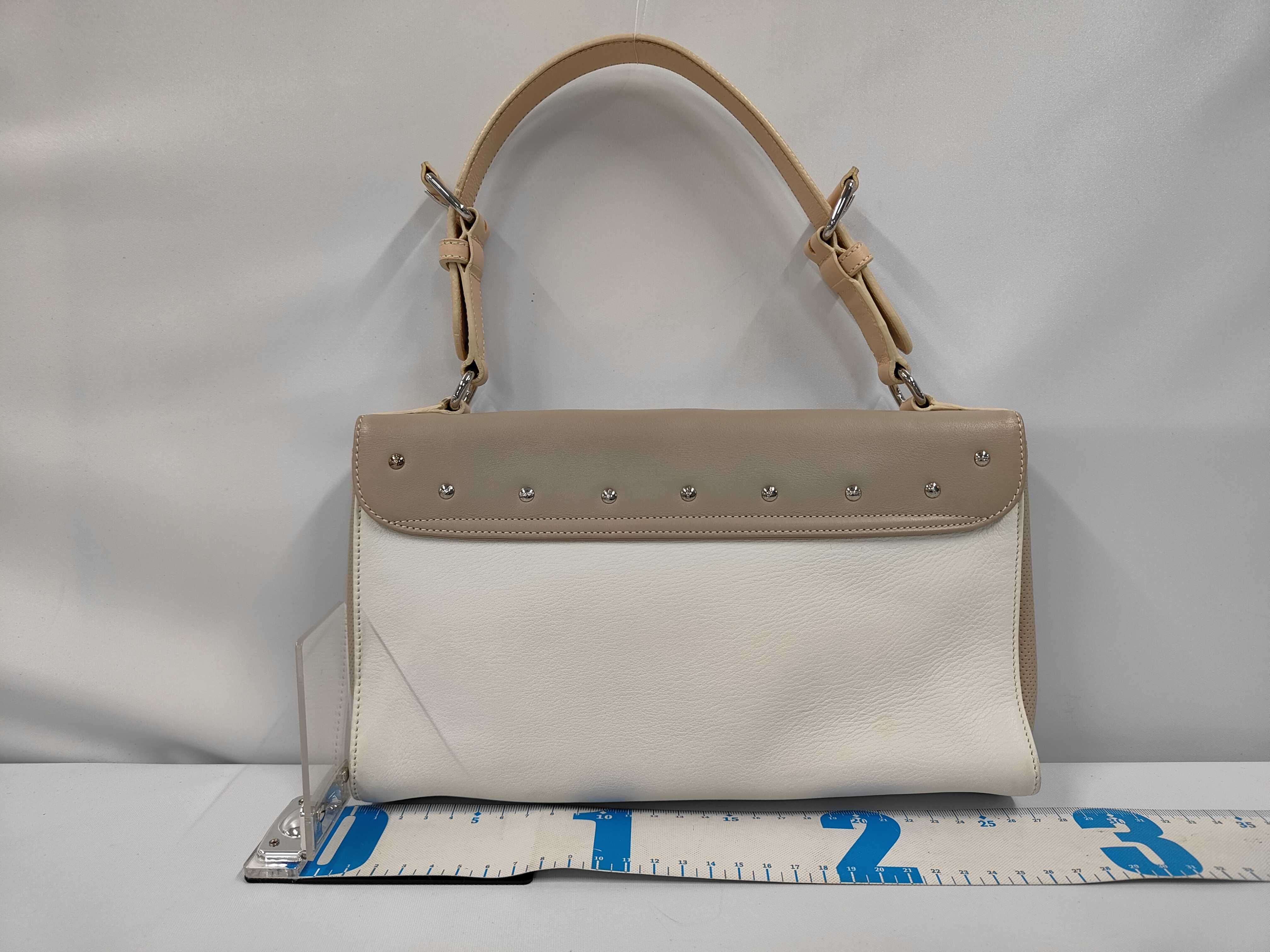 Leather One-Shoulder Bag. Accessories: Dust bag. Handbag. — view 2