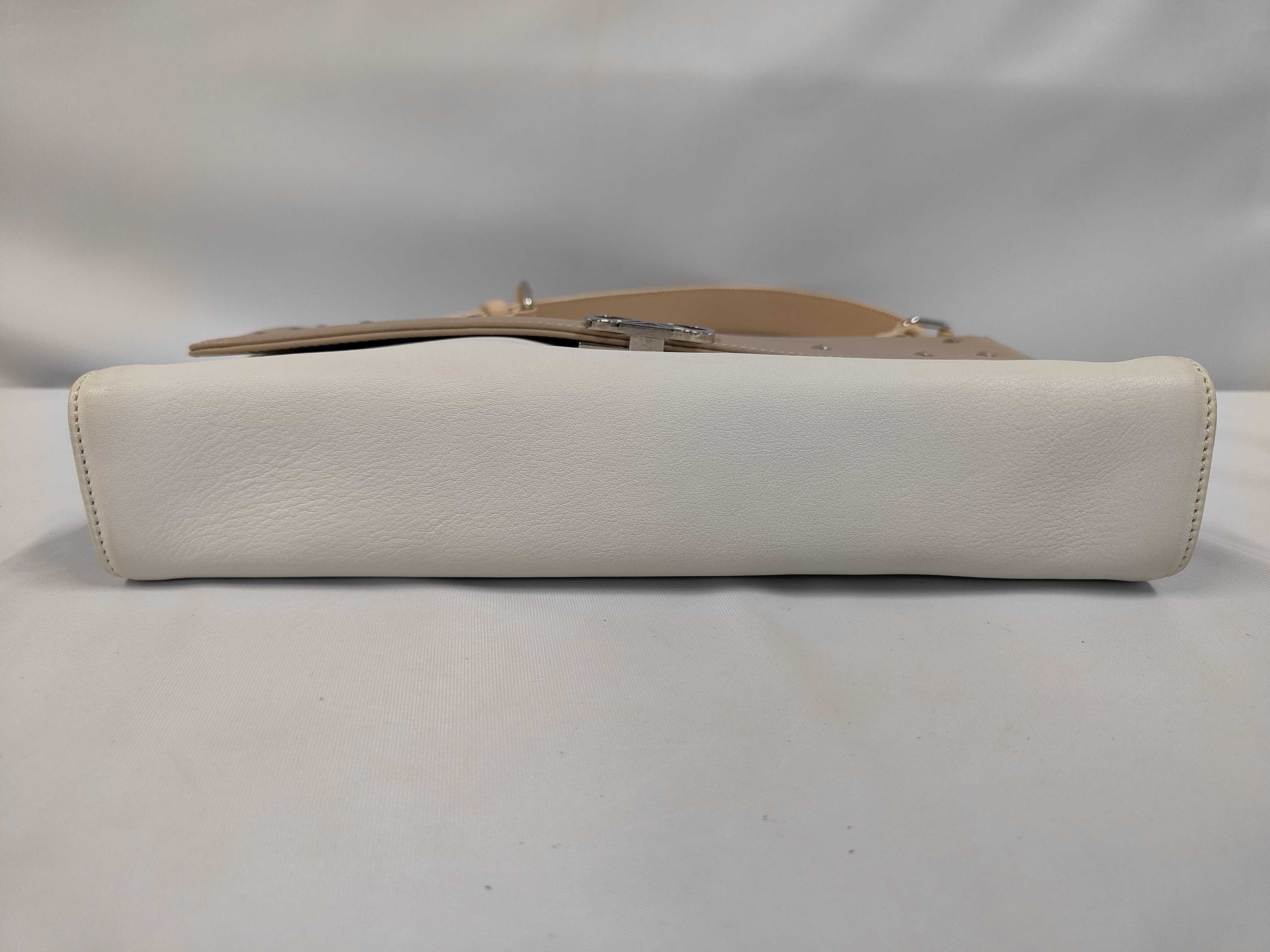 Leather One-Shoulder Bag. Accessories: Dust bag. Handbag. — view 3