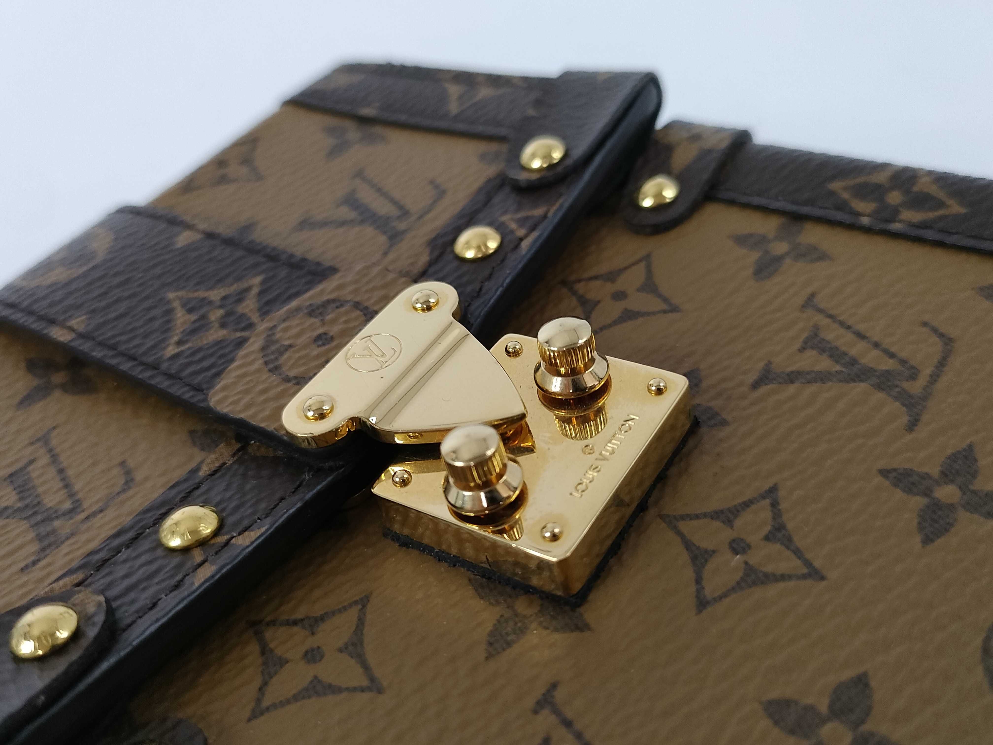 Monogram Louis Vuitton Monogram Reverse Pochette Trunk Vertical M67873 Shoulder Bag — view 10