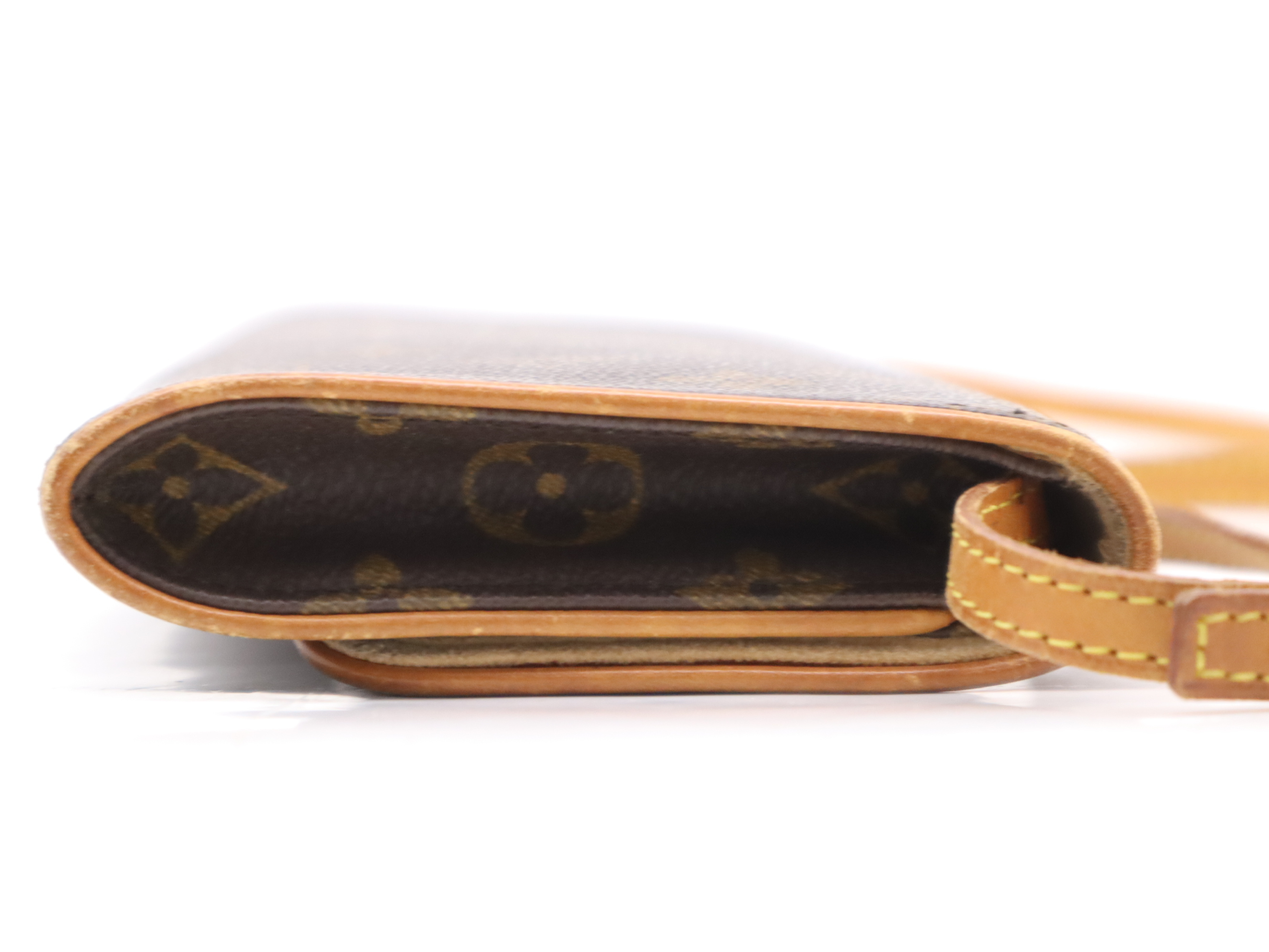 M51852 Monogram Pochette Twin GM Shoulder Strap Shoulder Bag — view 5