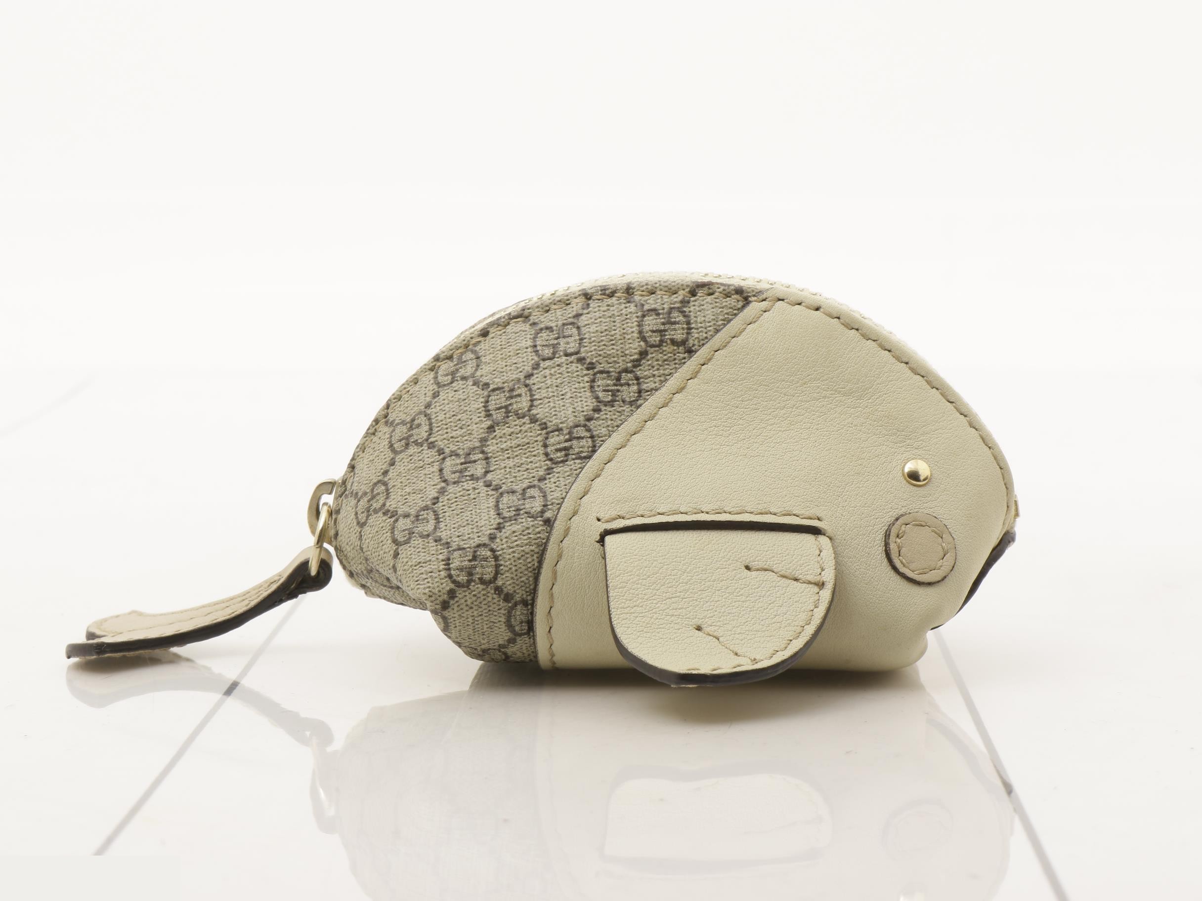 pouch