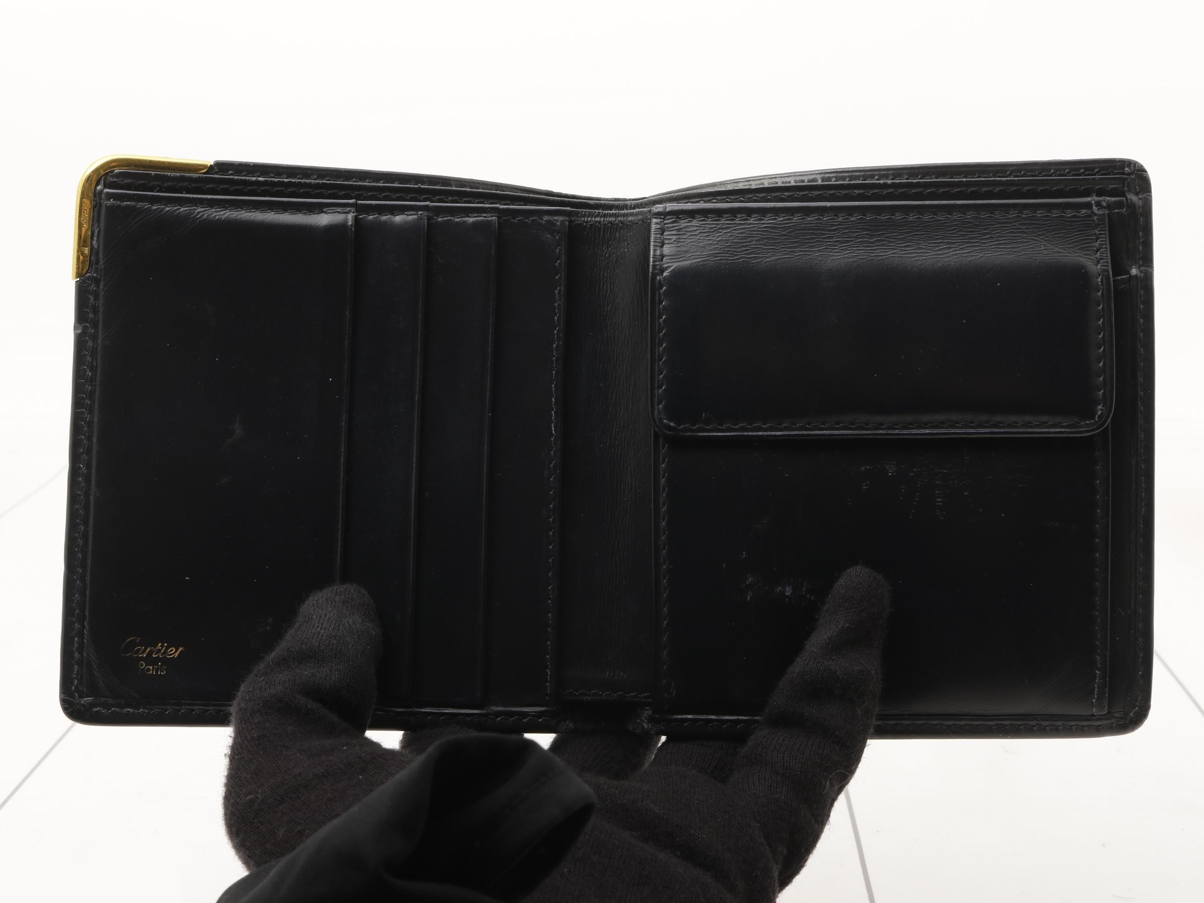 Other lines: Bags and Wallets — view 4