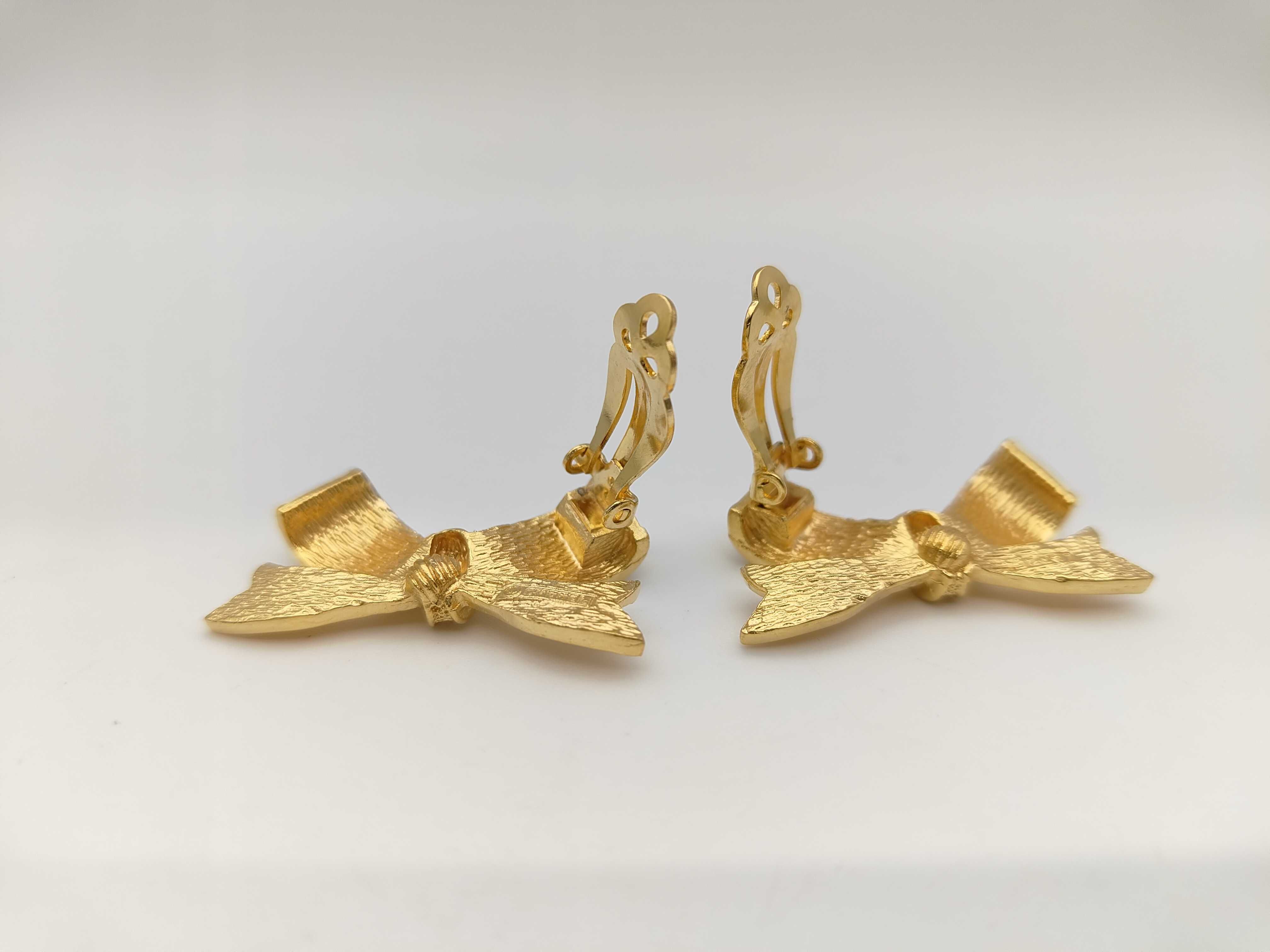 engraved, rare ribbon earrings — view 4