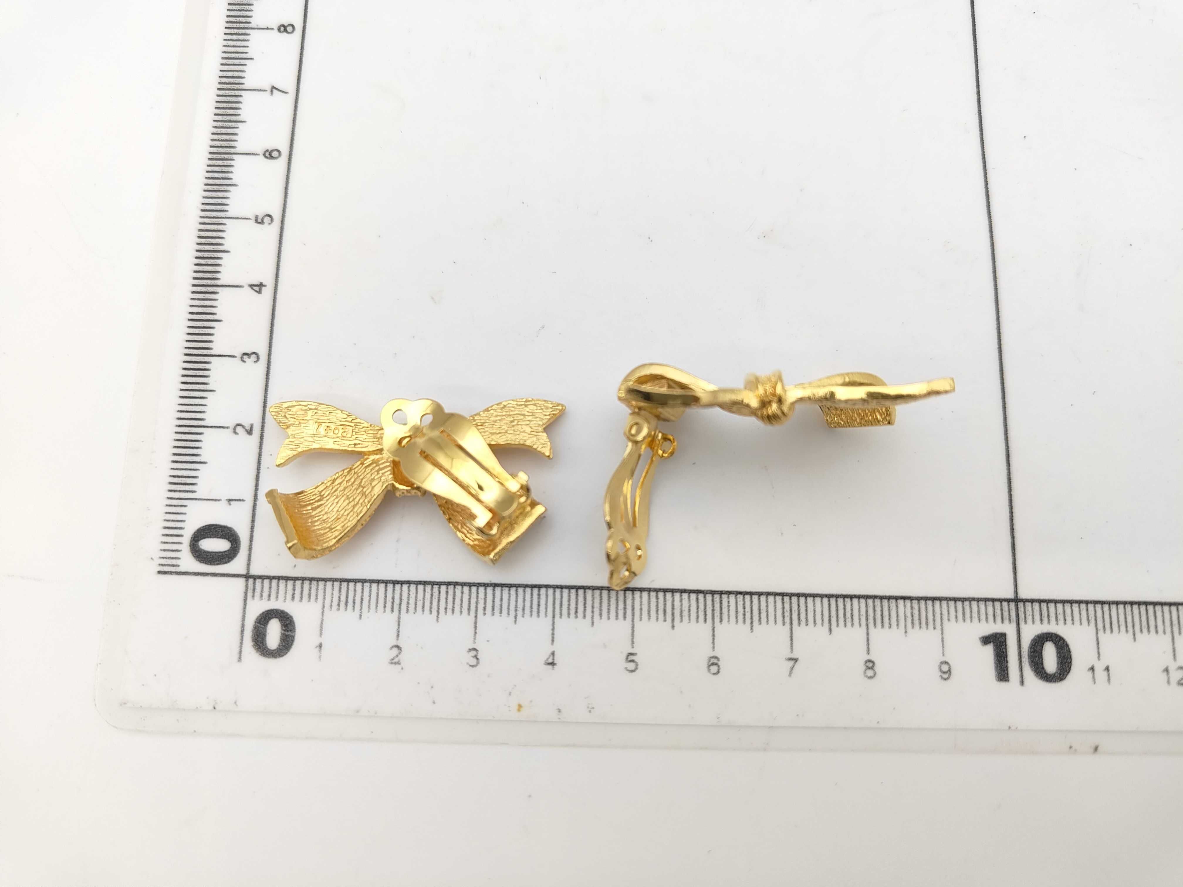 engraved, rare ribbon earrings — view 7