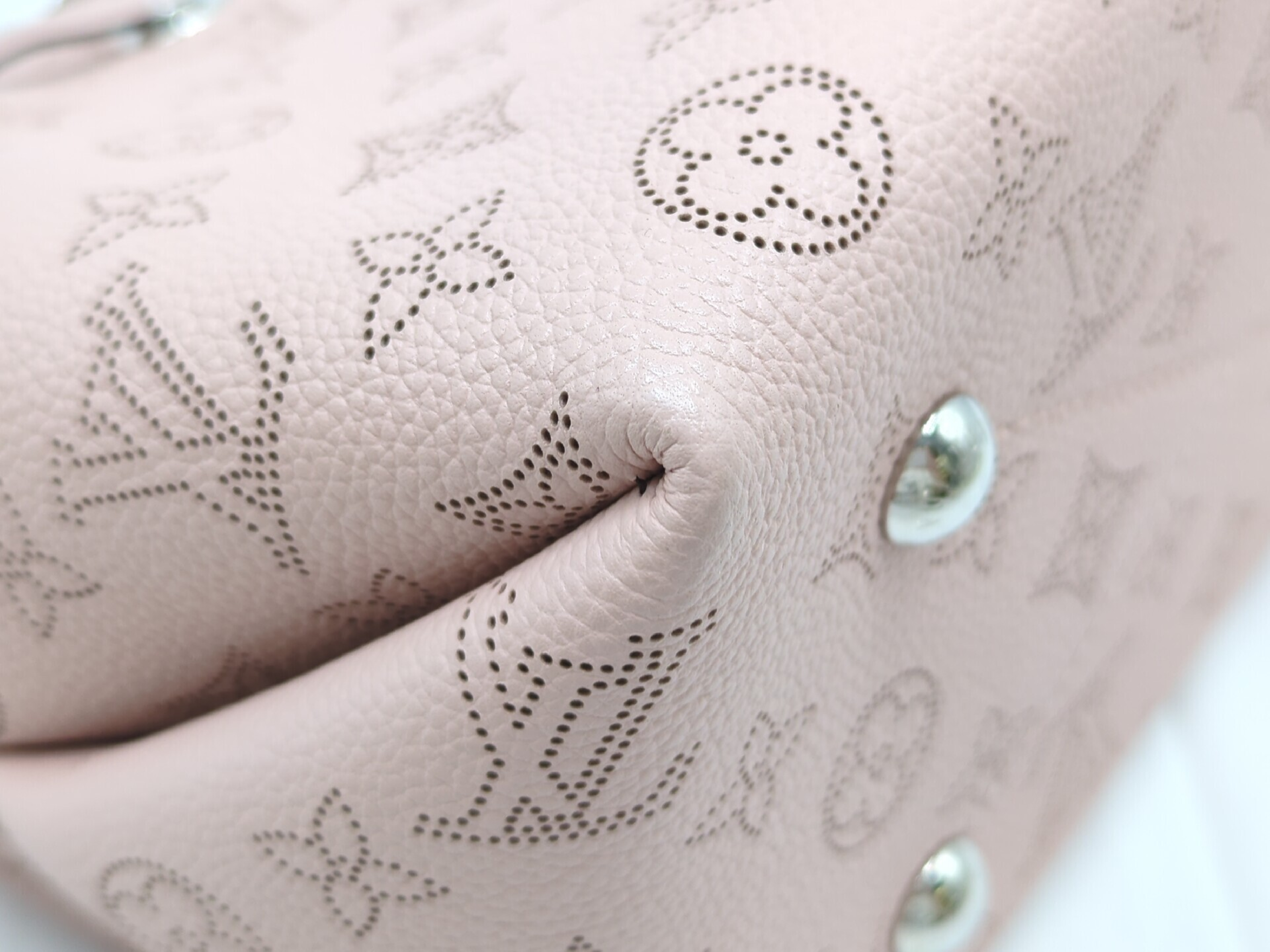 M57068 Monogram Mahina Bella Shoulder Bag — view 3
