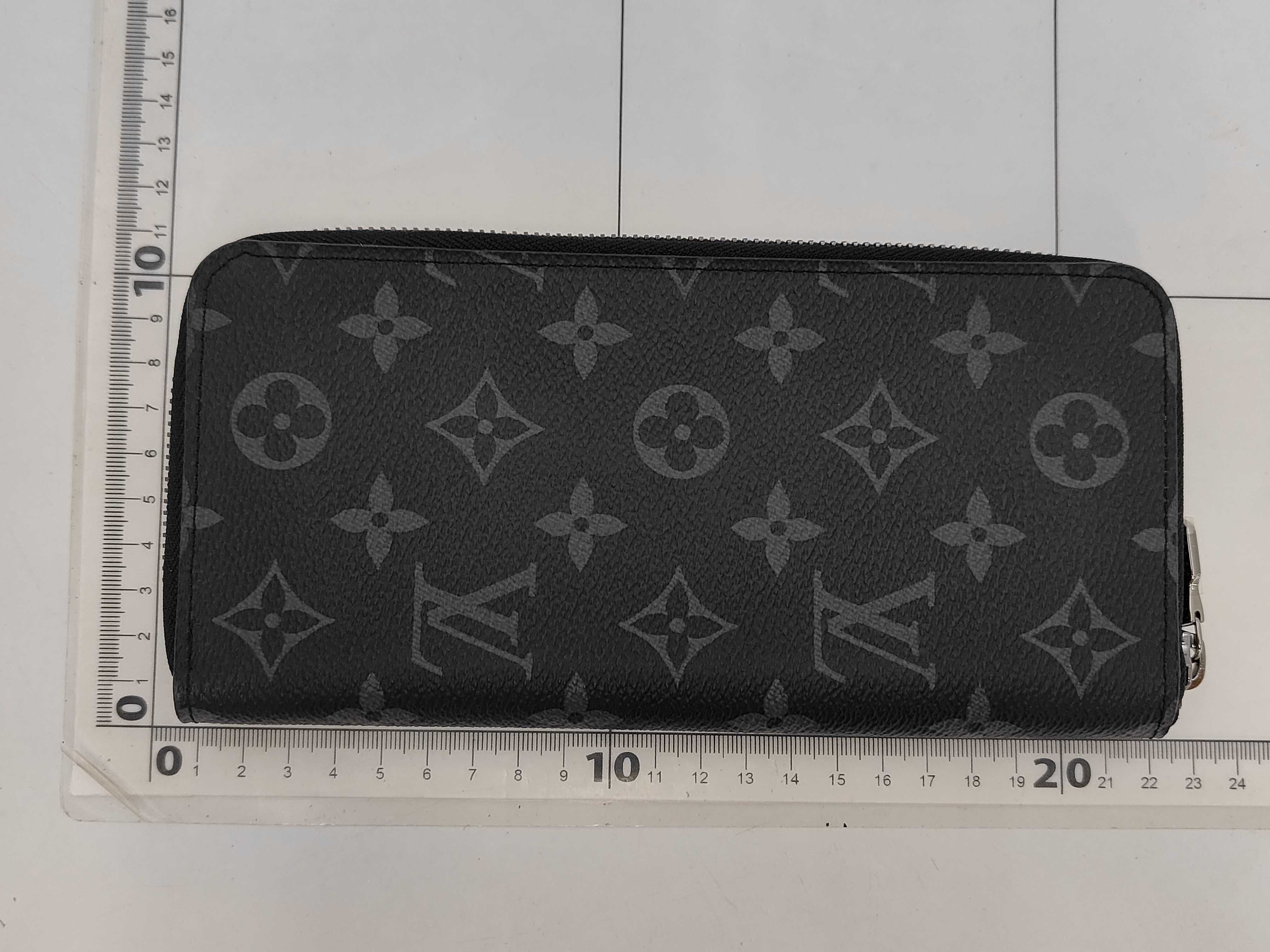 Monogram Graffiti LV Monogram Eclipse Zippy Wallet Vertical M62295 Round Zip Wallet RFID Detectable Wallet — view 2