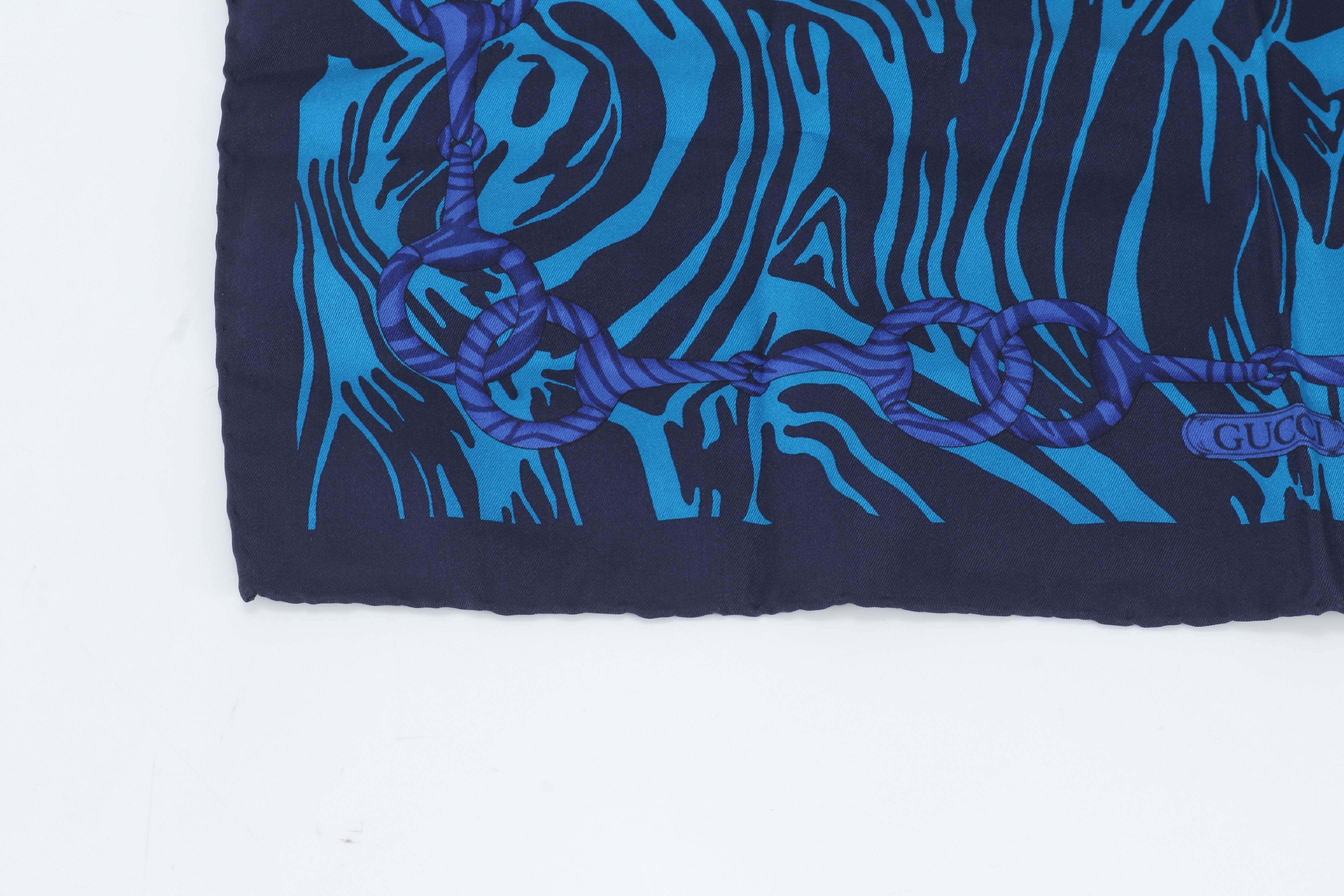 tagged scarf, all-over print, silk, other accessories. — view 4