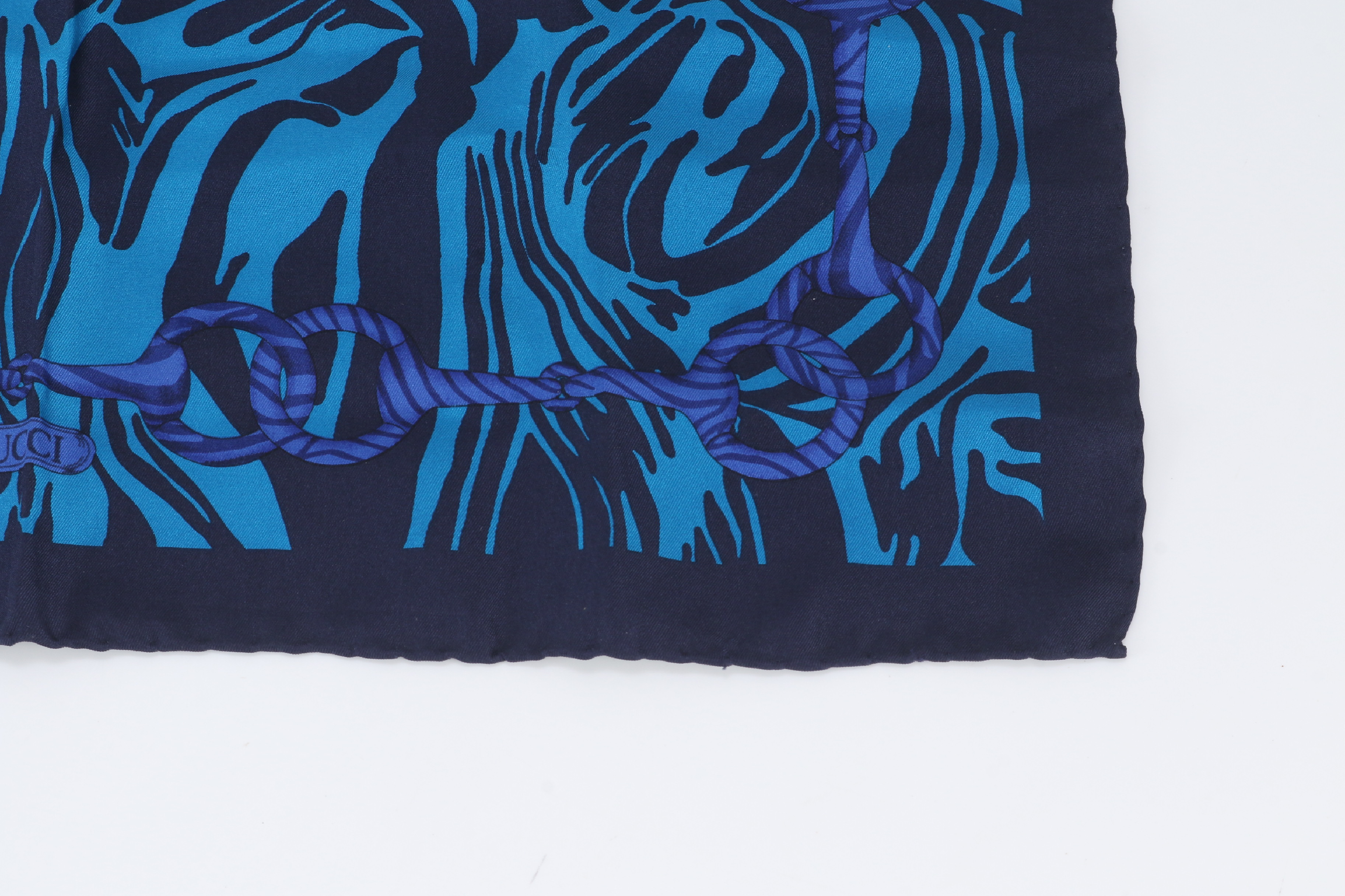tagged scarf, all-over print, silk, other accessories. — view 5
