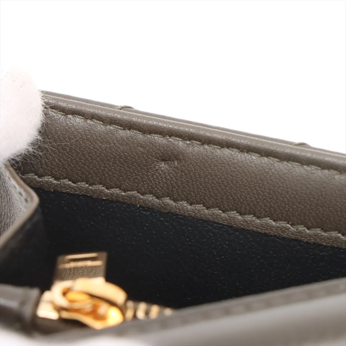 Cassandra Leather Chain Wallet Khaki 377828 — view 11