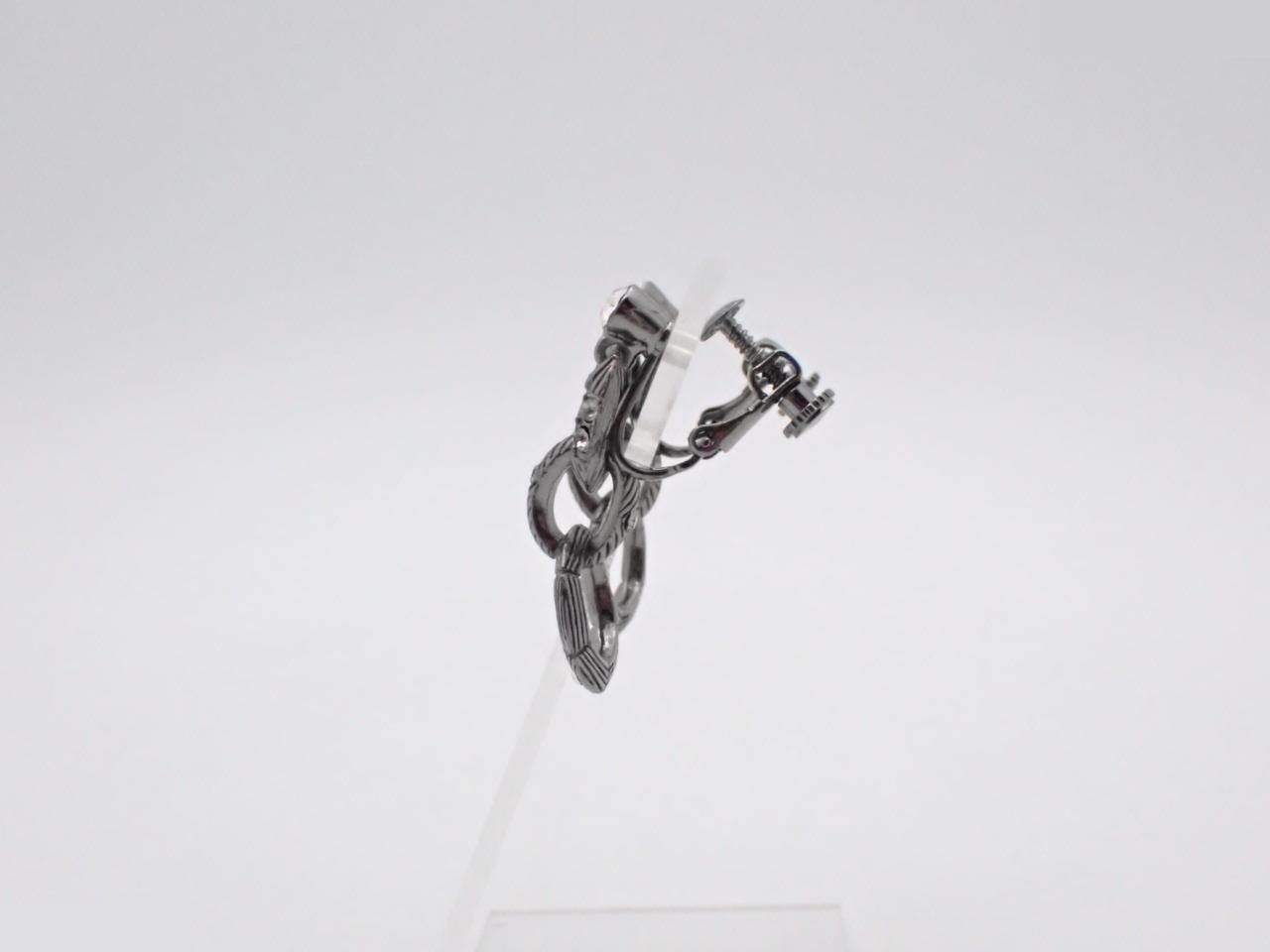 Other lines: Precious metals and earrings — view 3