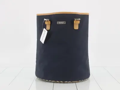 Other lines: Bags and tote bags