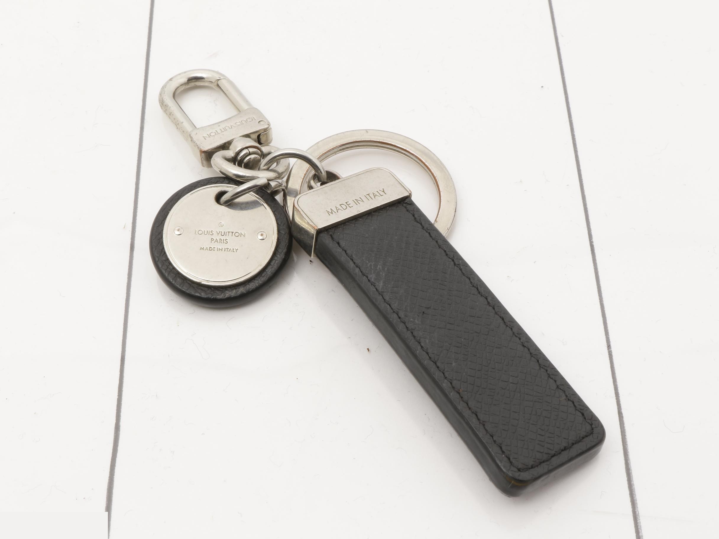 key ring — view 2