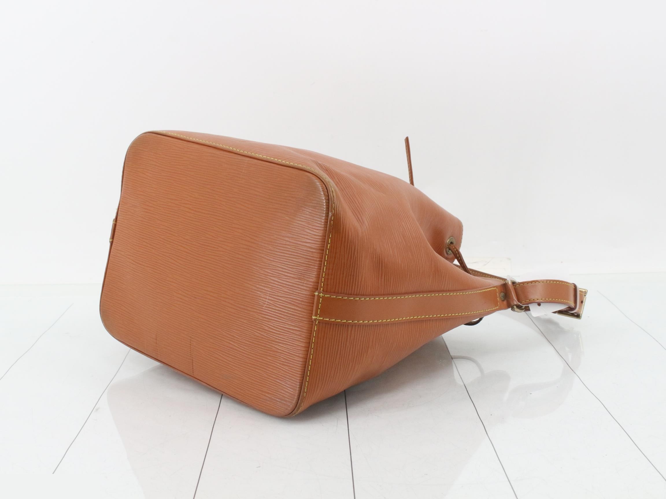Epi Petit Noe 2WAY Shoulder Bag — view 6