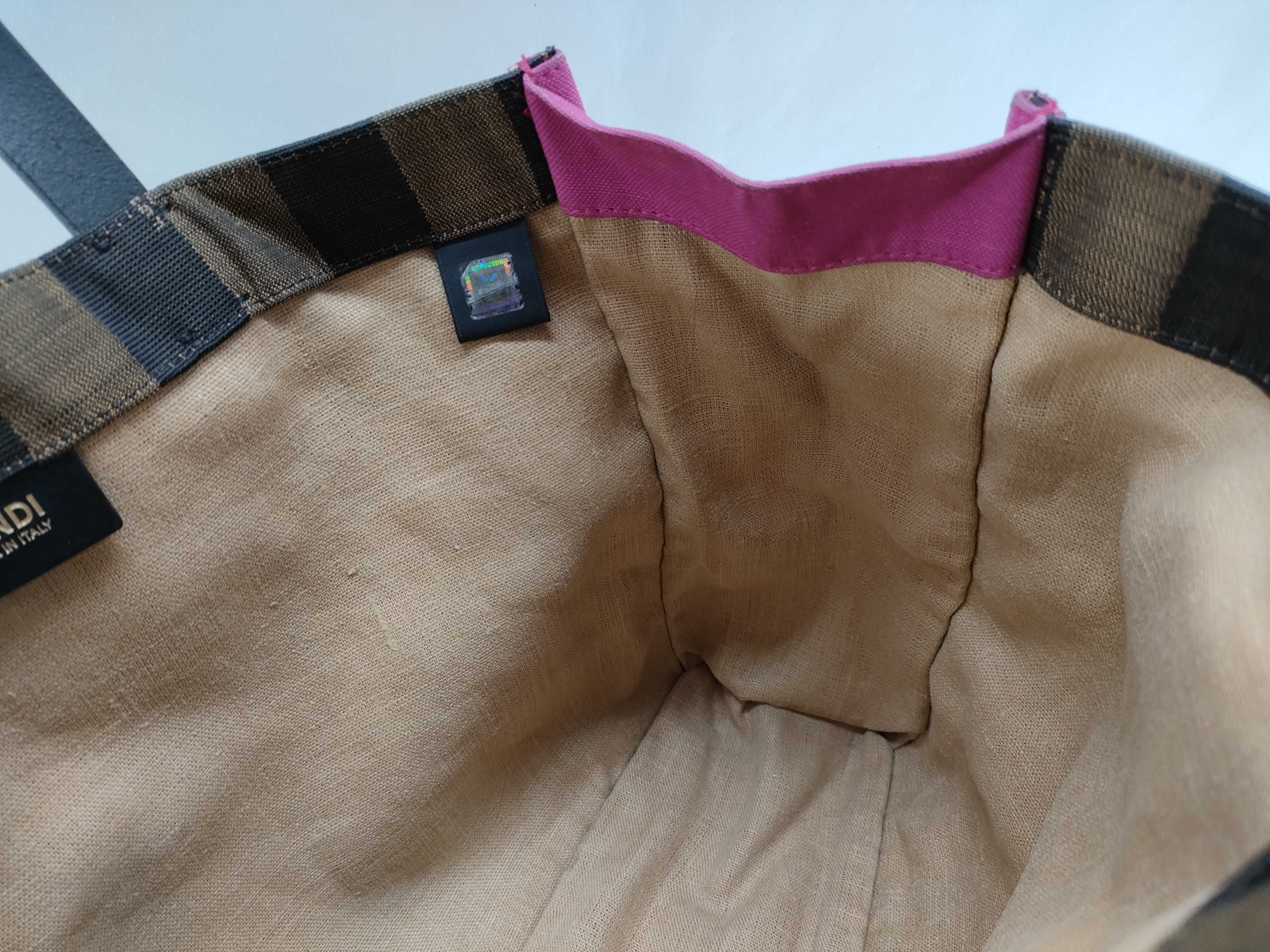 Pecan Pattern Nylon Tote Bag with Pink Side Pouch — view 8