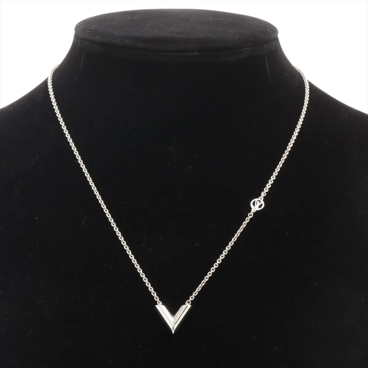 M63197 Essential V Necklace LE0272, GP Silver, shows signs of wear, — view 5