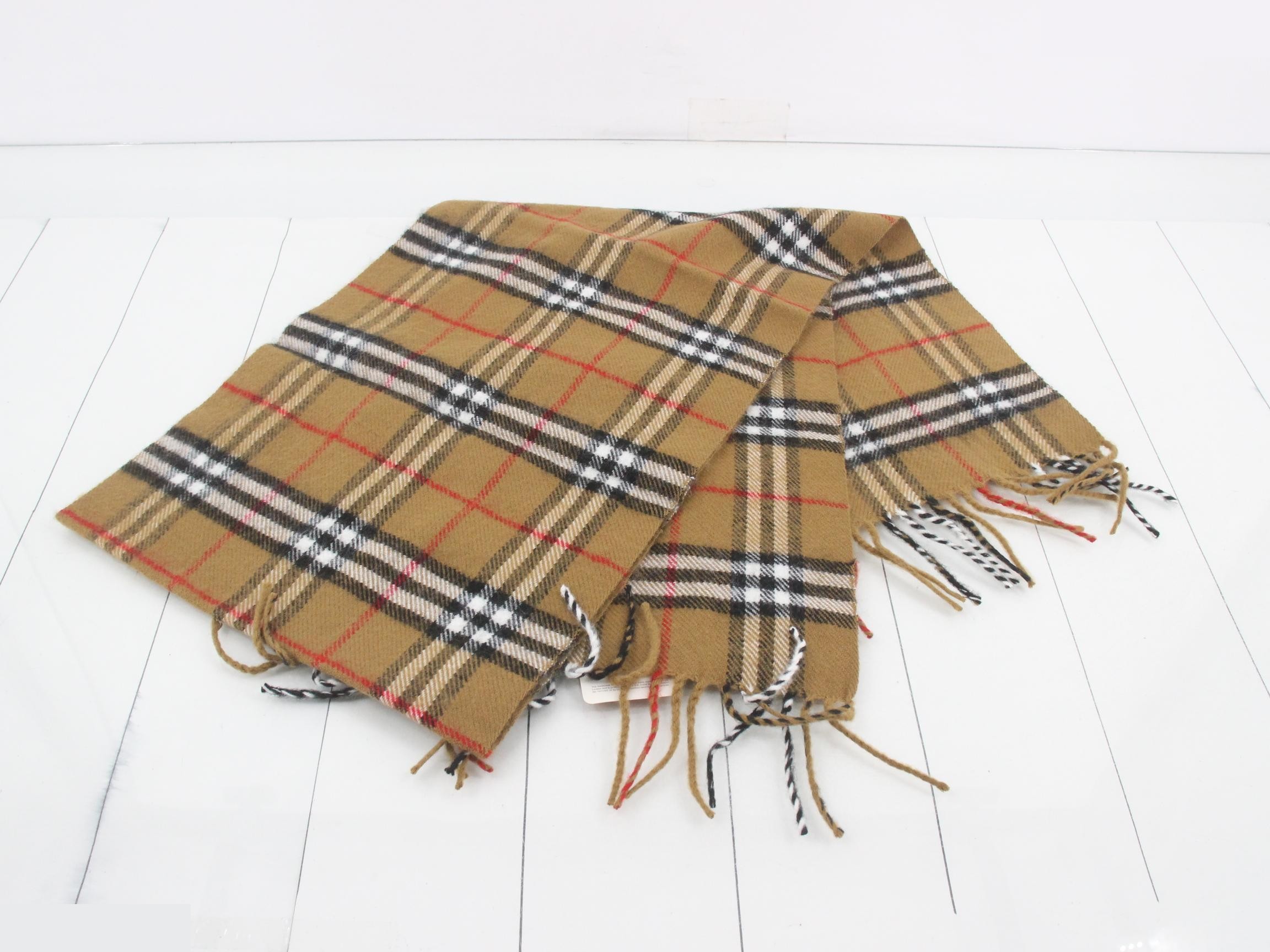 Brand new, tagged Burberry scarf, beige. — view 3