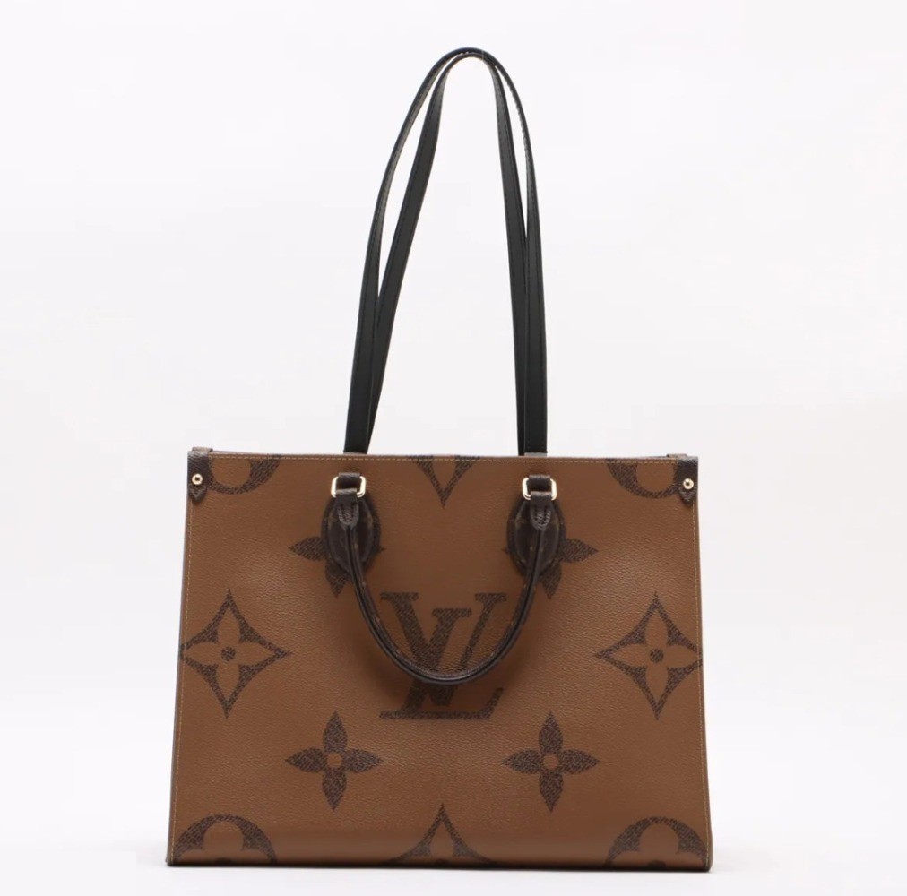 Unused, with box, Giant Monogram Reverse OnTheGo MM — view 2