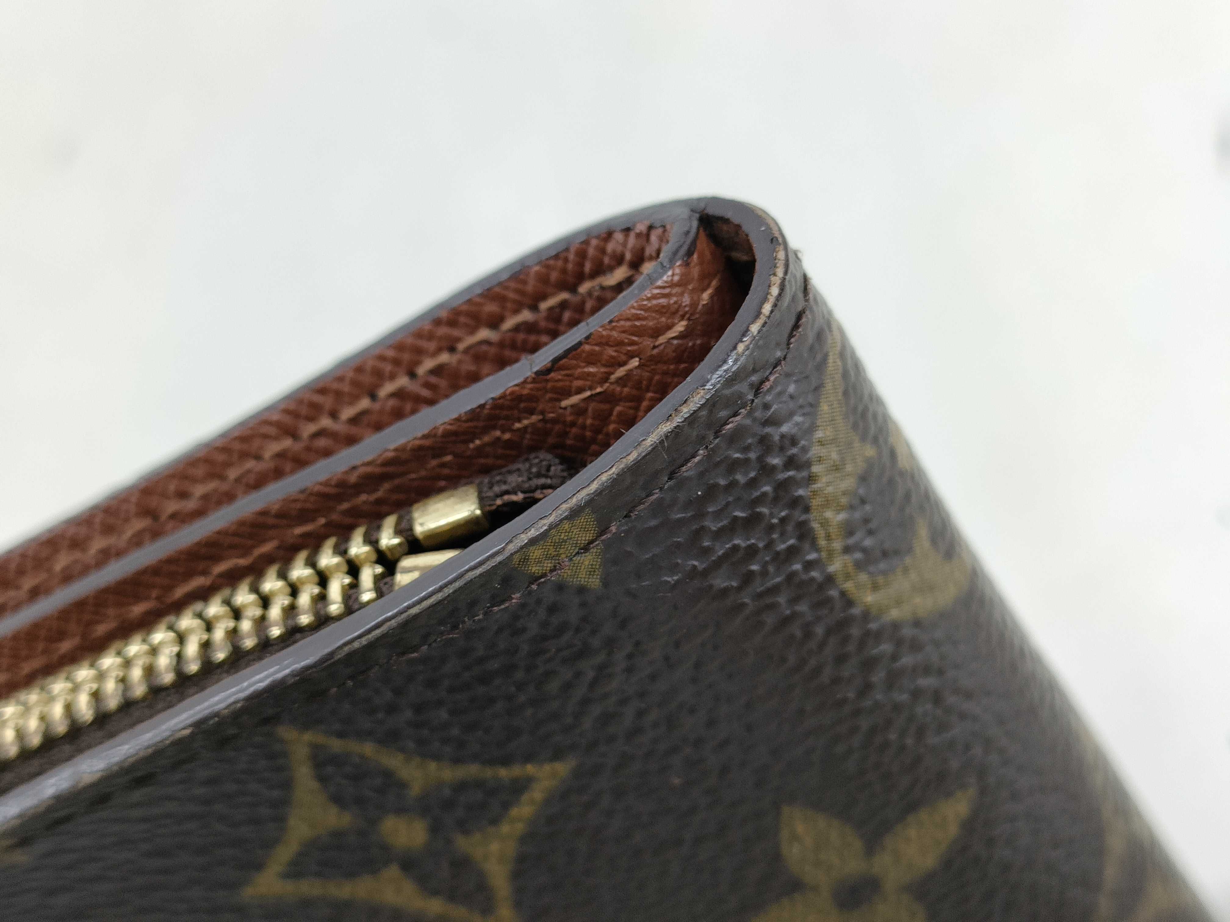 Monogram Louis Vuitton Monogram Compact Zip Bi-fold Wallet M61667 CT0045 Wallet — view 15