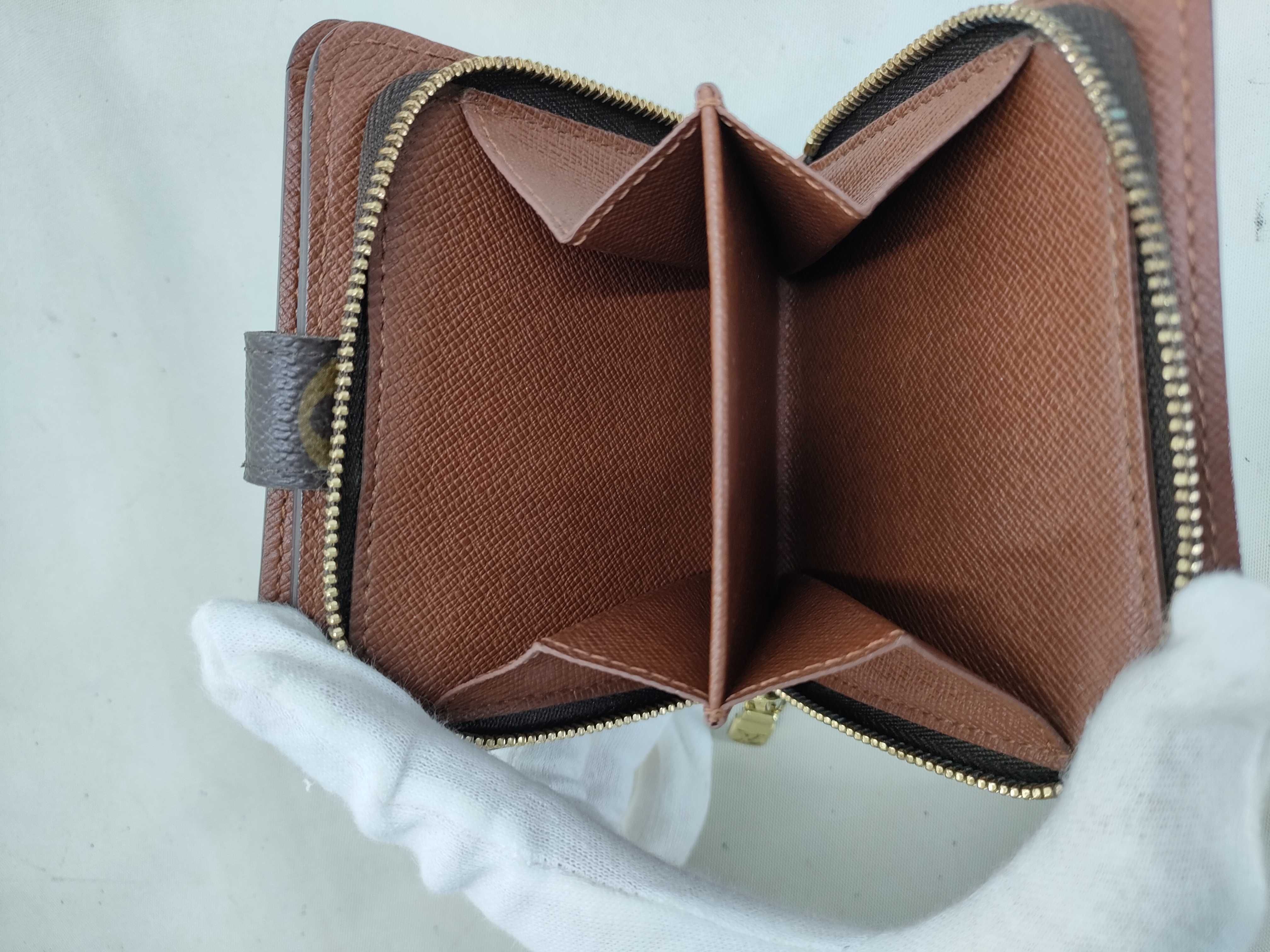 Monogram Louis Vuitton Monogram Compact Zip Bi-fold Wallet M61667 CT0045 Wallet — view 8