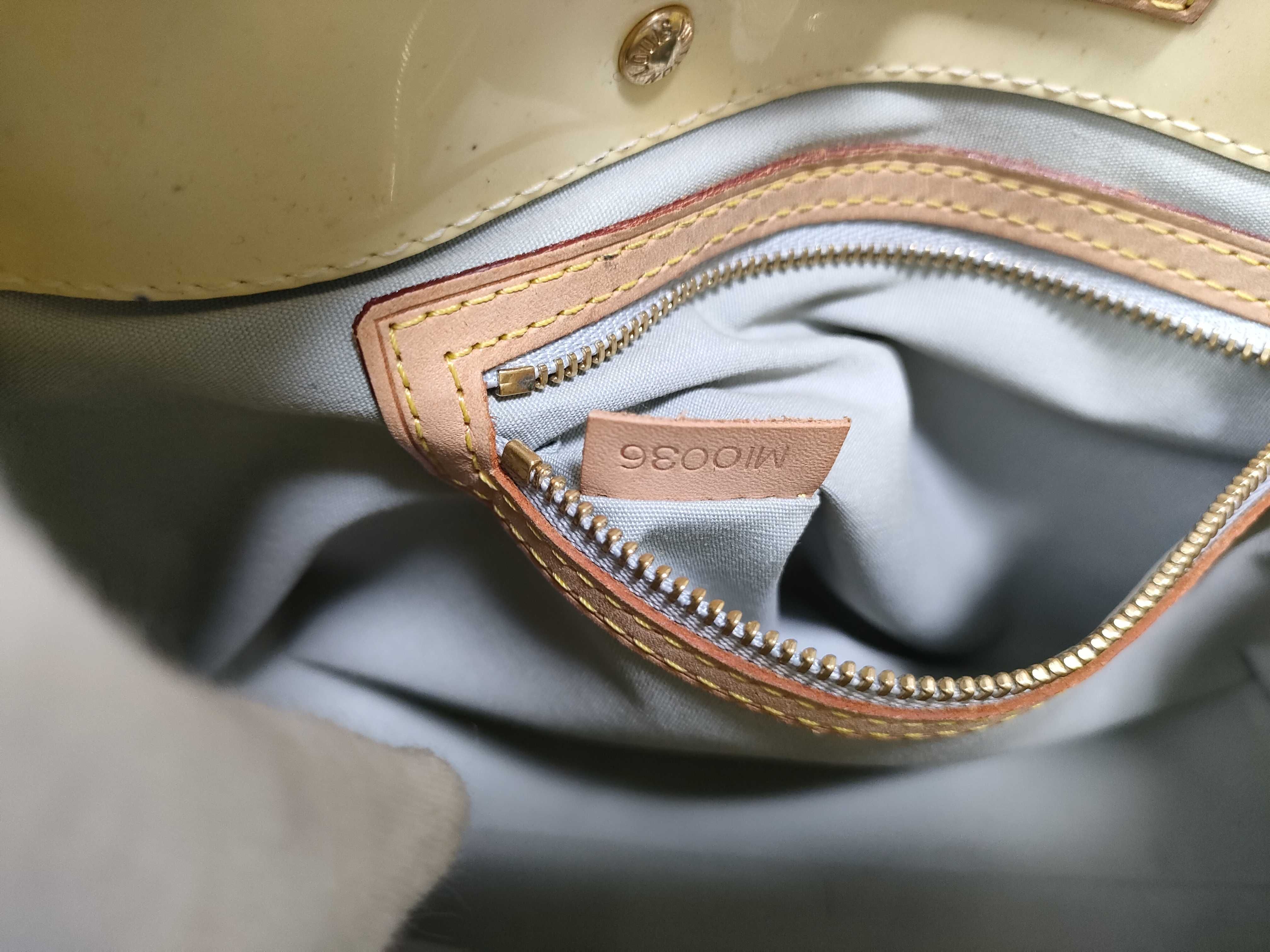 Vernis LOUIS VUITTON M91336 Handbag — view 15