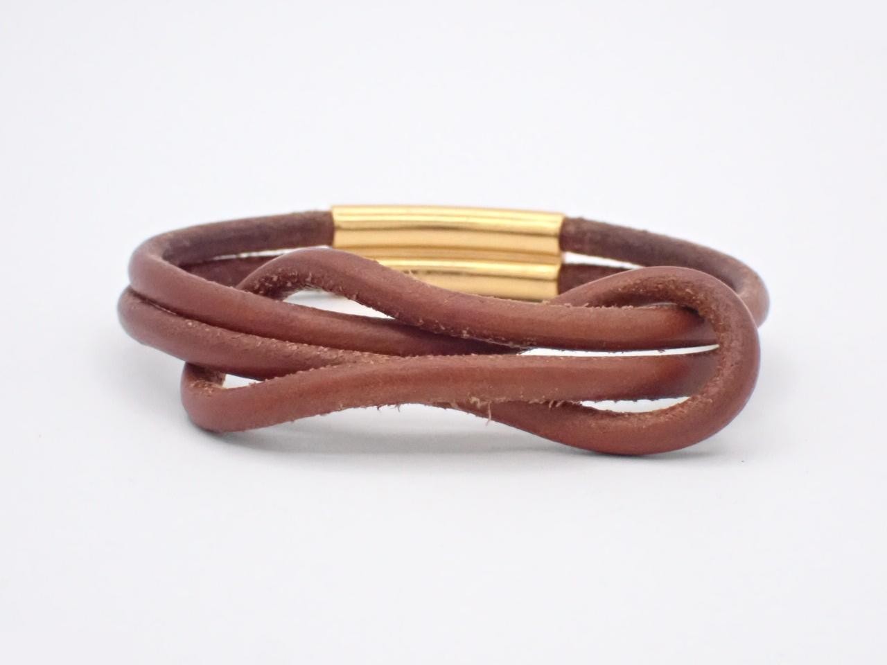 Leather bracelet, wrist circumference approximately 19 cm