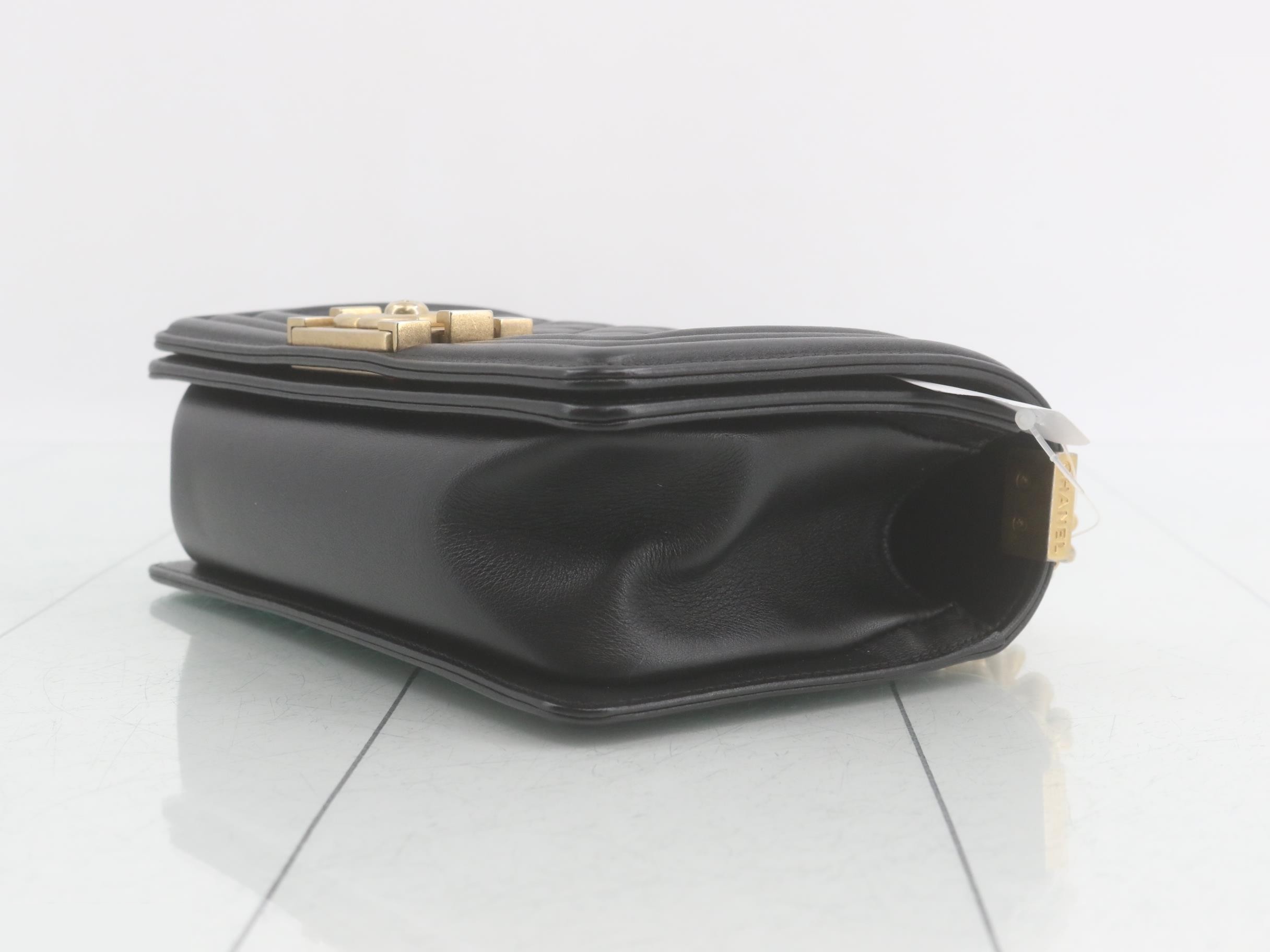 Boy Chanel Chain Shoulder Bag, Black — view 6