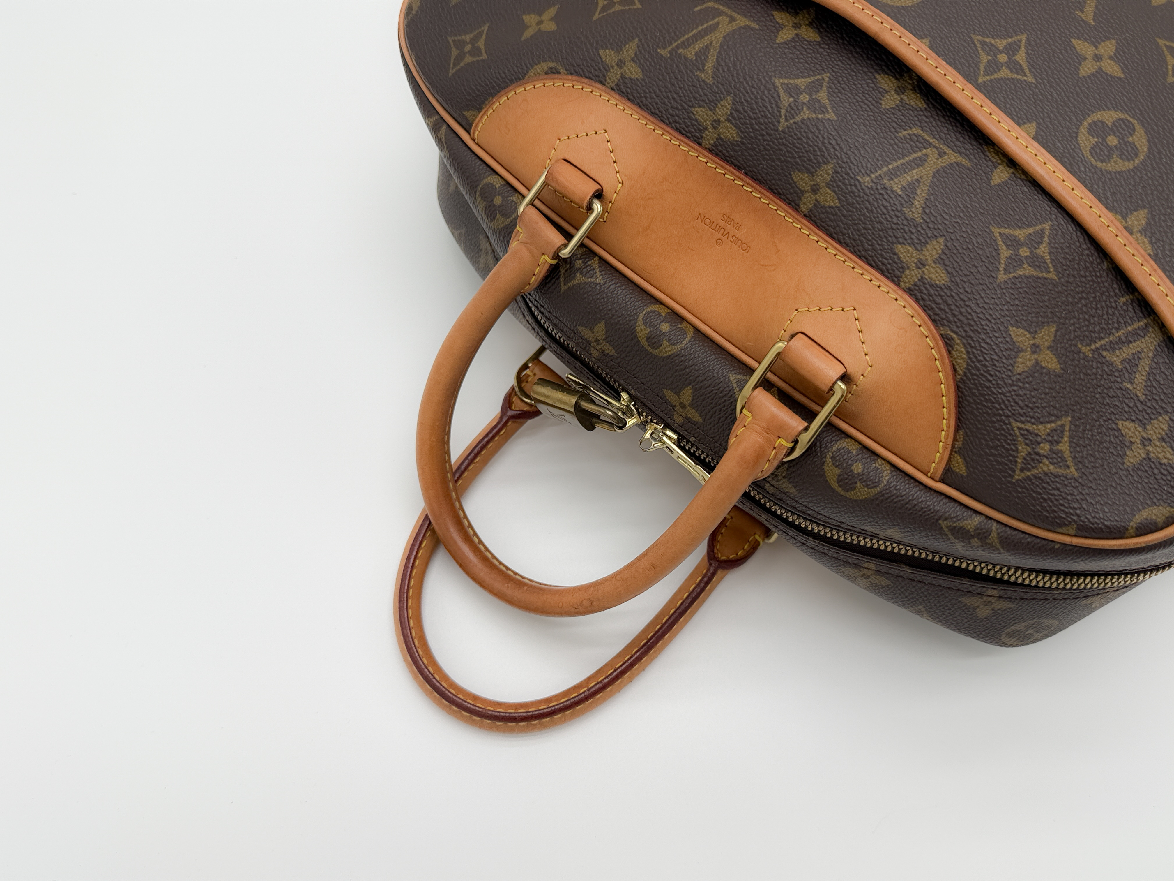 Monogram M47270 Deauville VI0963 Handbag — view 3