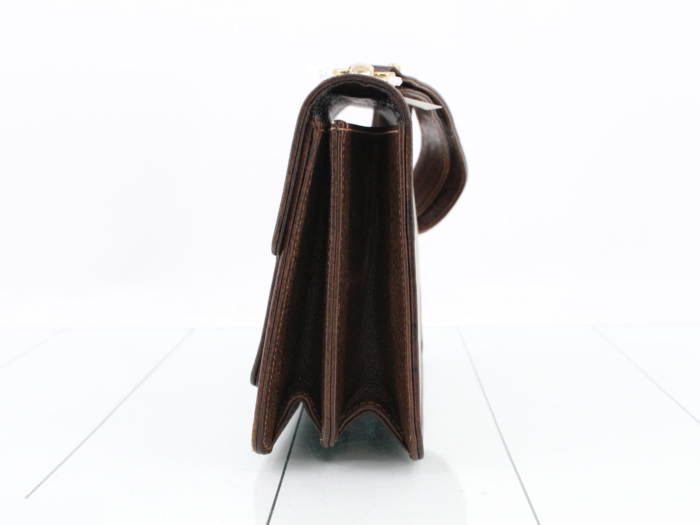 GG Canvas Shoulder Bag - One-Shoulder Bag — view 3