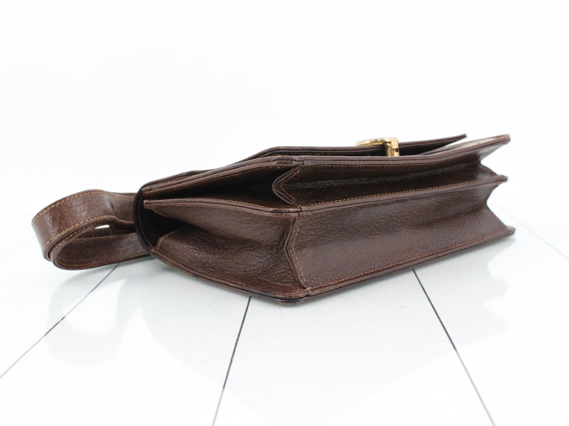GG Canvas Shoulder Bag - One-Shoulder Bag — view 5