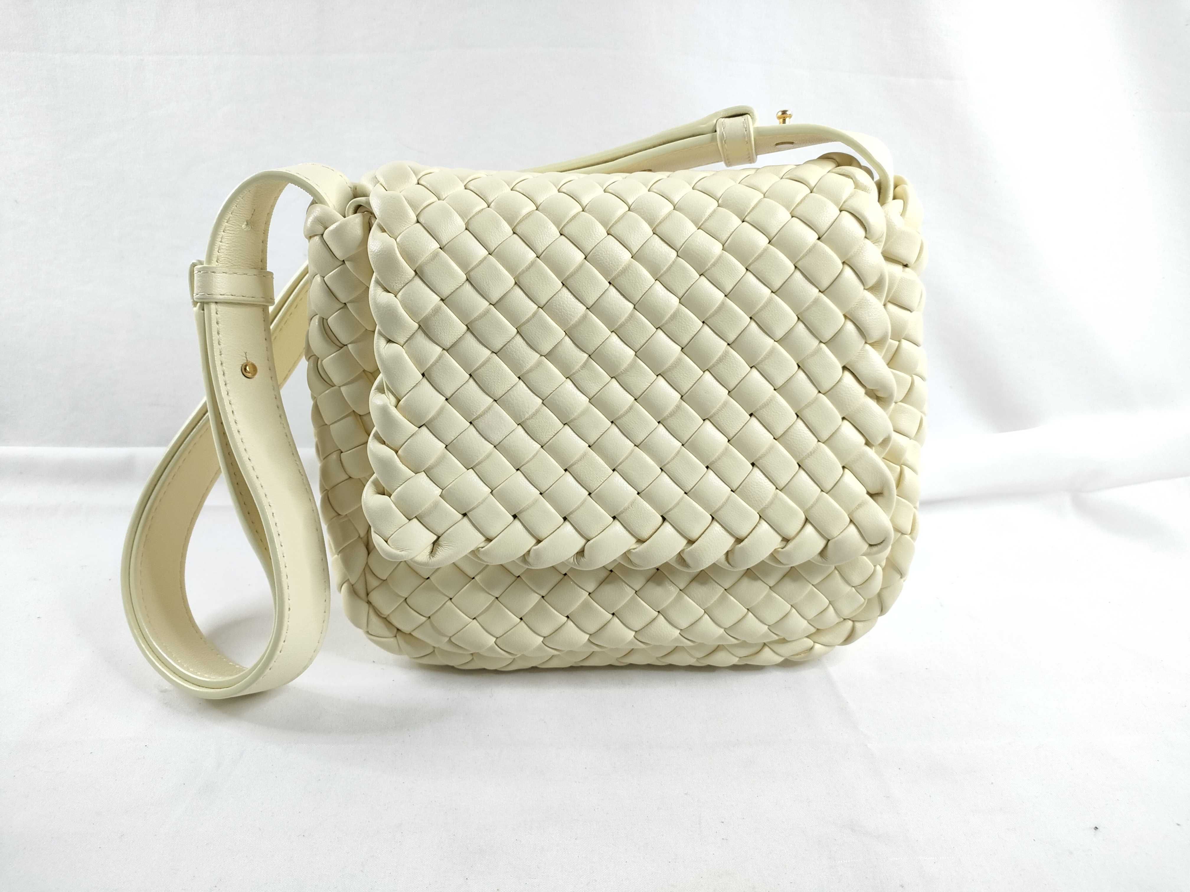 Cobble Shoulder Bag