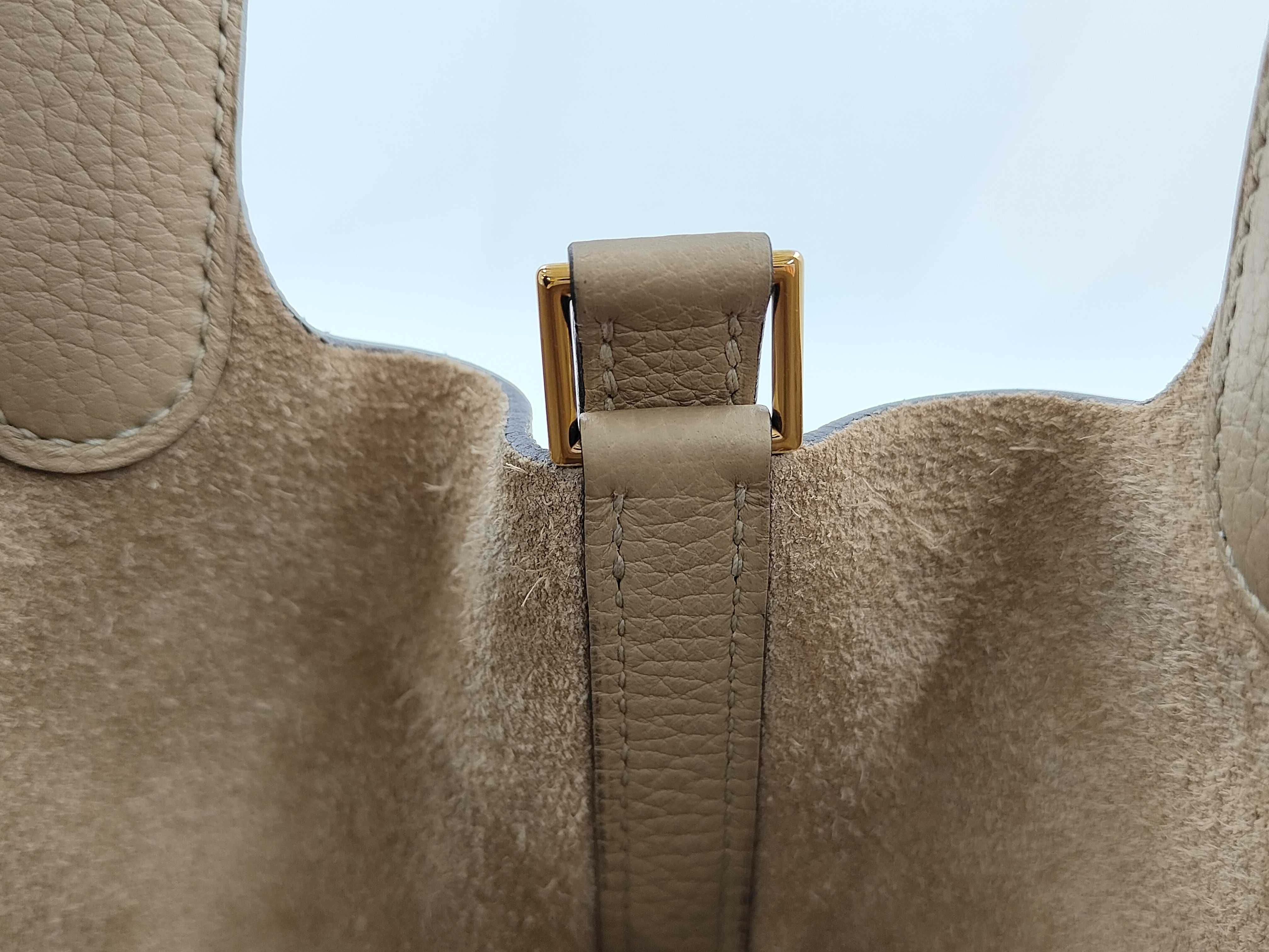 Picotin Lock PM (U stamp) Taurillon Clemence leather, Poussière leather, gold hardware handbag — view 6