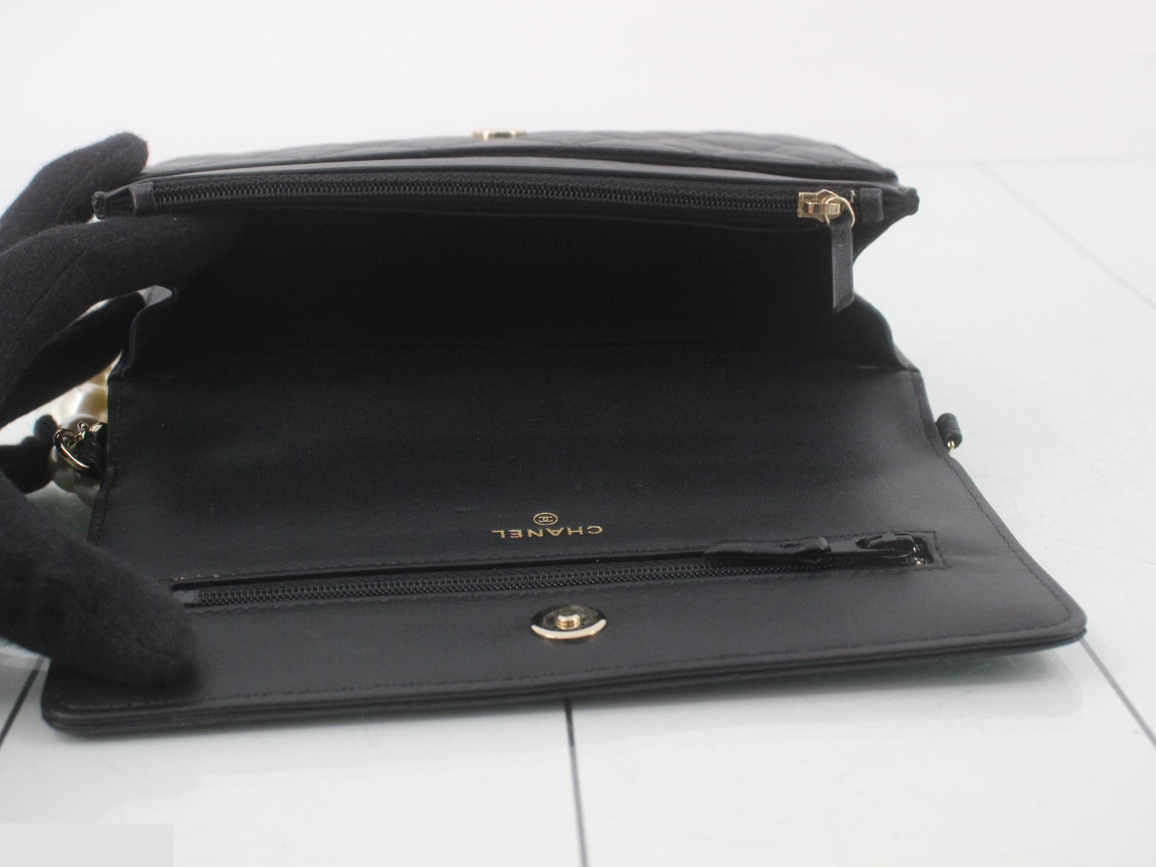 Pearl Matelassé Lambskin Chain Wallet — view 4