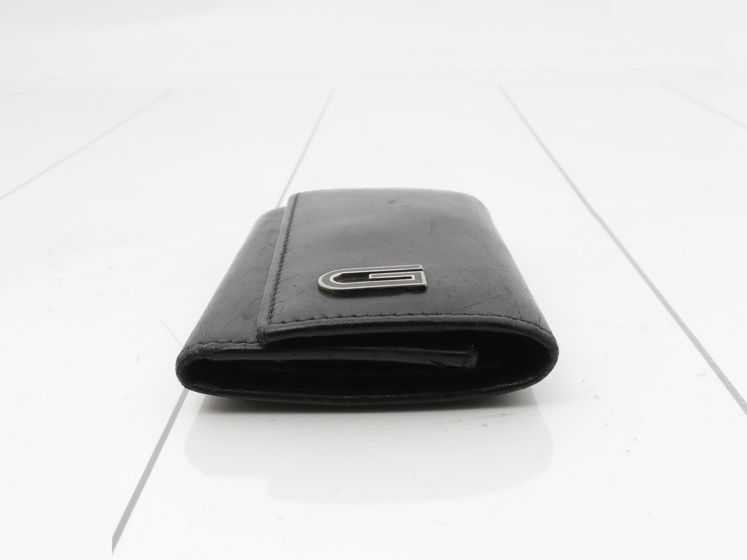 Key case — view 3