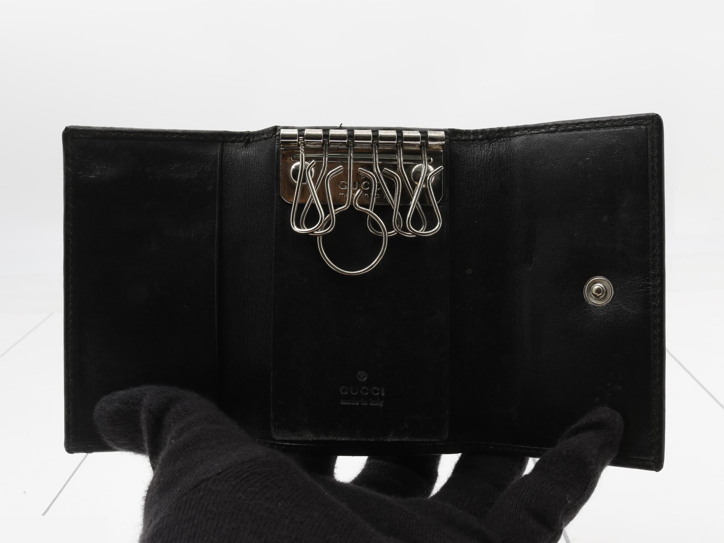 Key case — view 4
