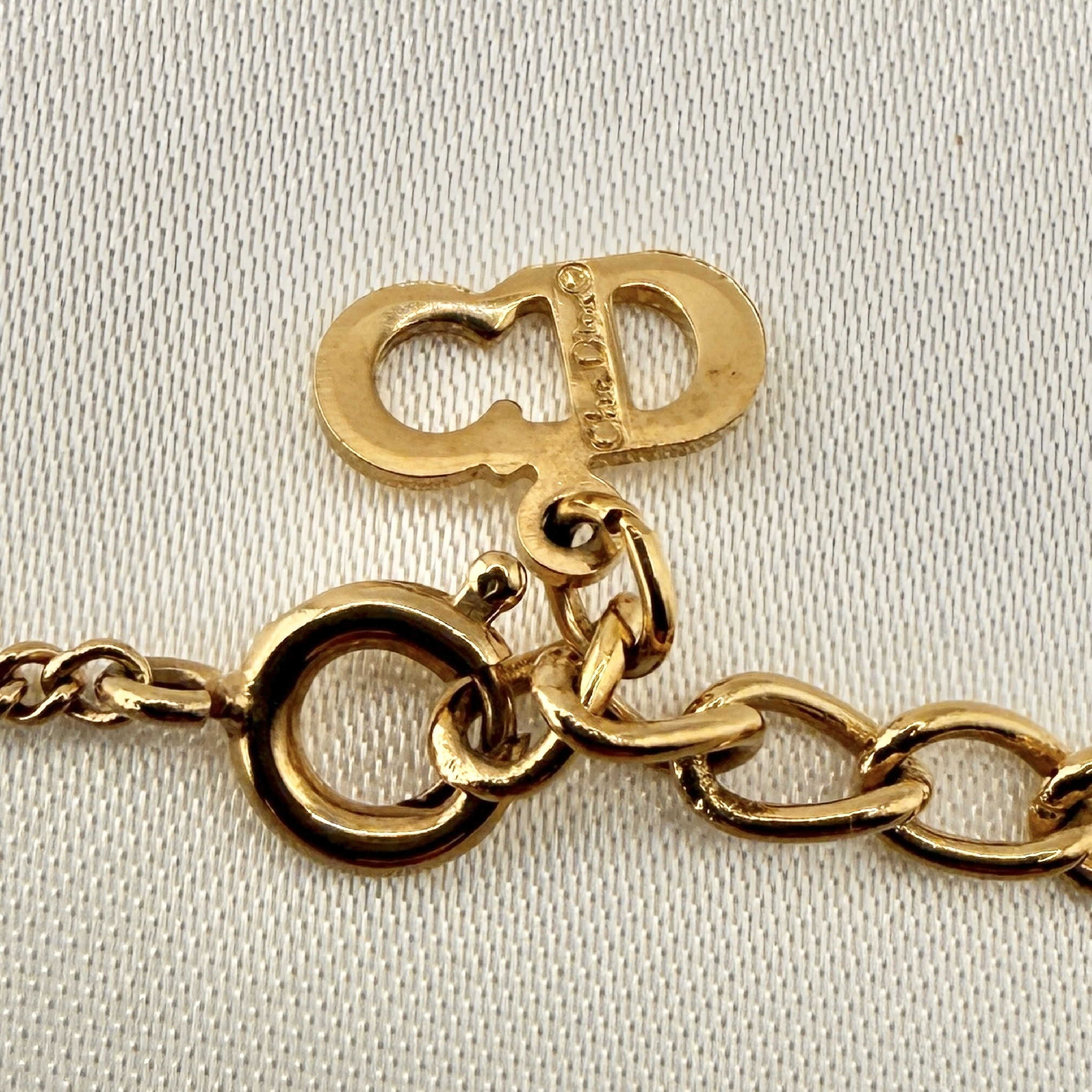 Necklace CD Logo Circle Rhinestone GP Gold Color with Box — view 5
