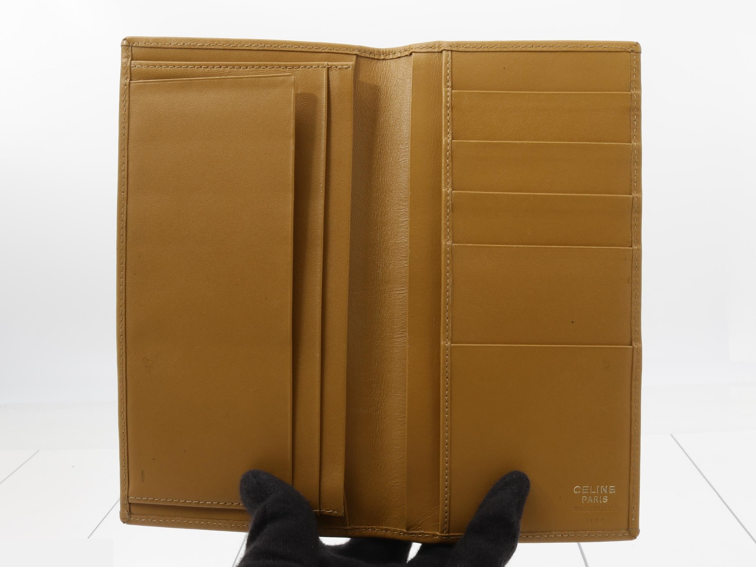 Long Wallet — view 4