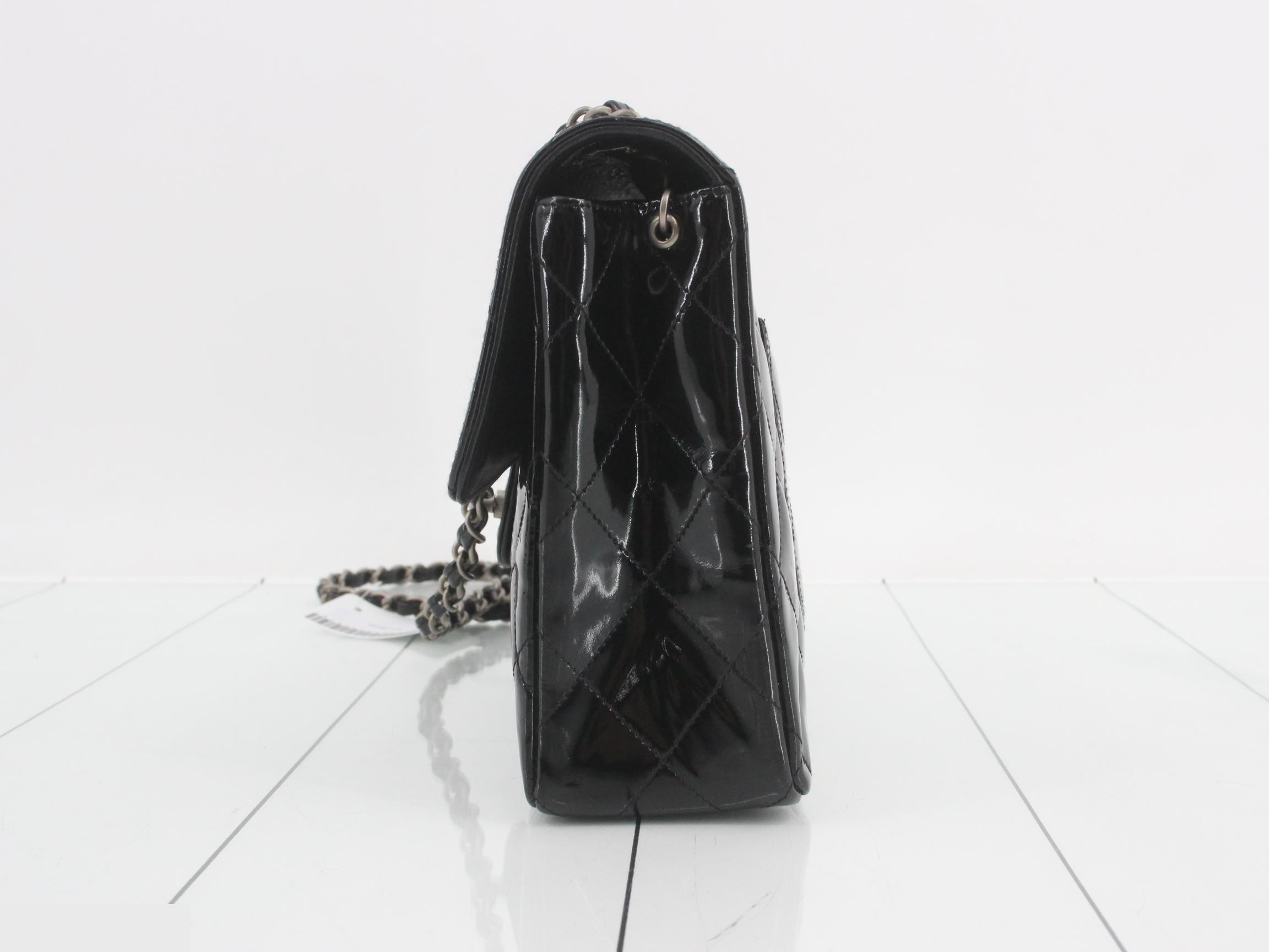 Patent leather matelassé chain shoulder bag — view 3